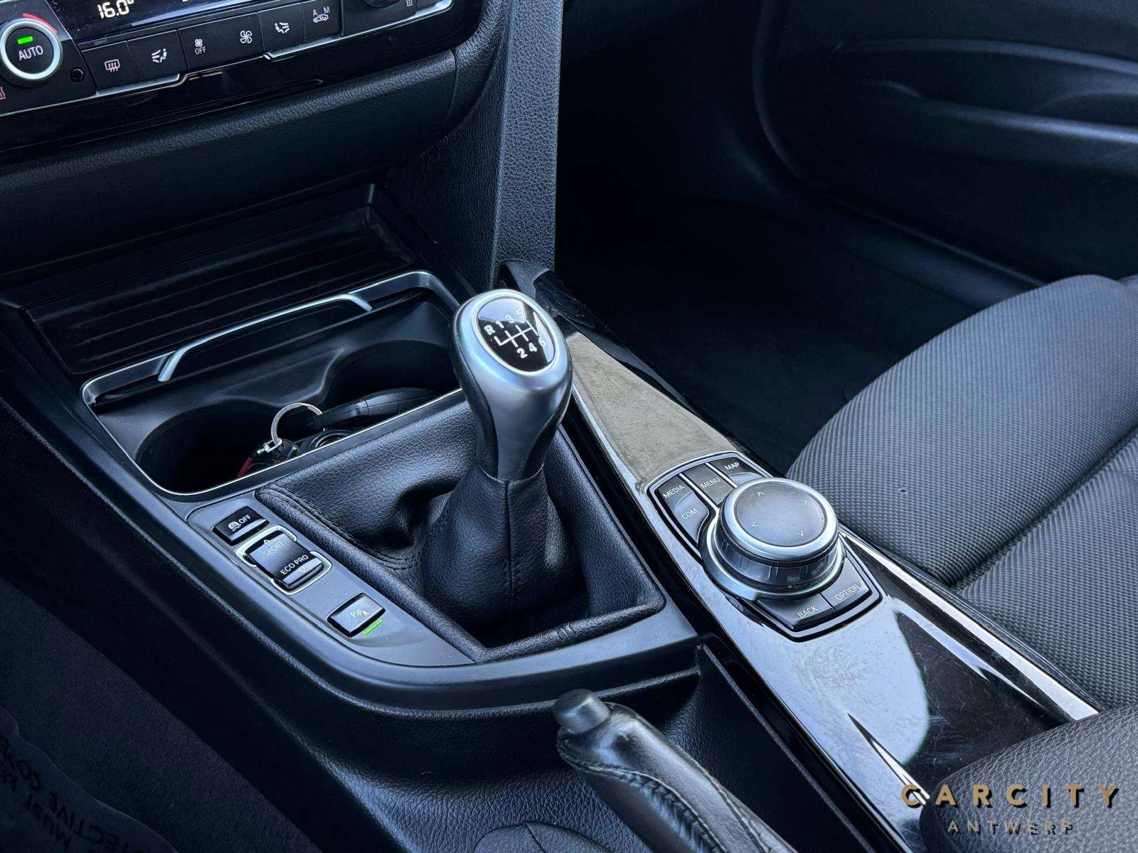 BMW 316 316 d 2.0 (EU6c) Sportline 2018 | NAVI | LED | BLUETOOTH |