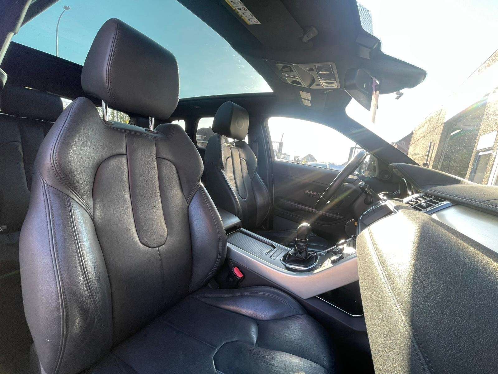 Land Rover Range Rover Evoque Evoque 2.2 eD4 2WD Dynamic/Full options / Pano/cuir
