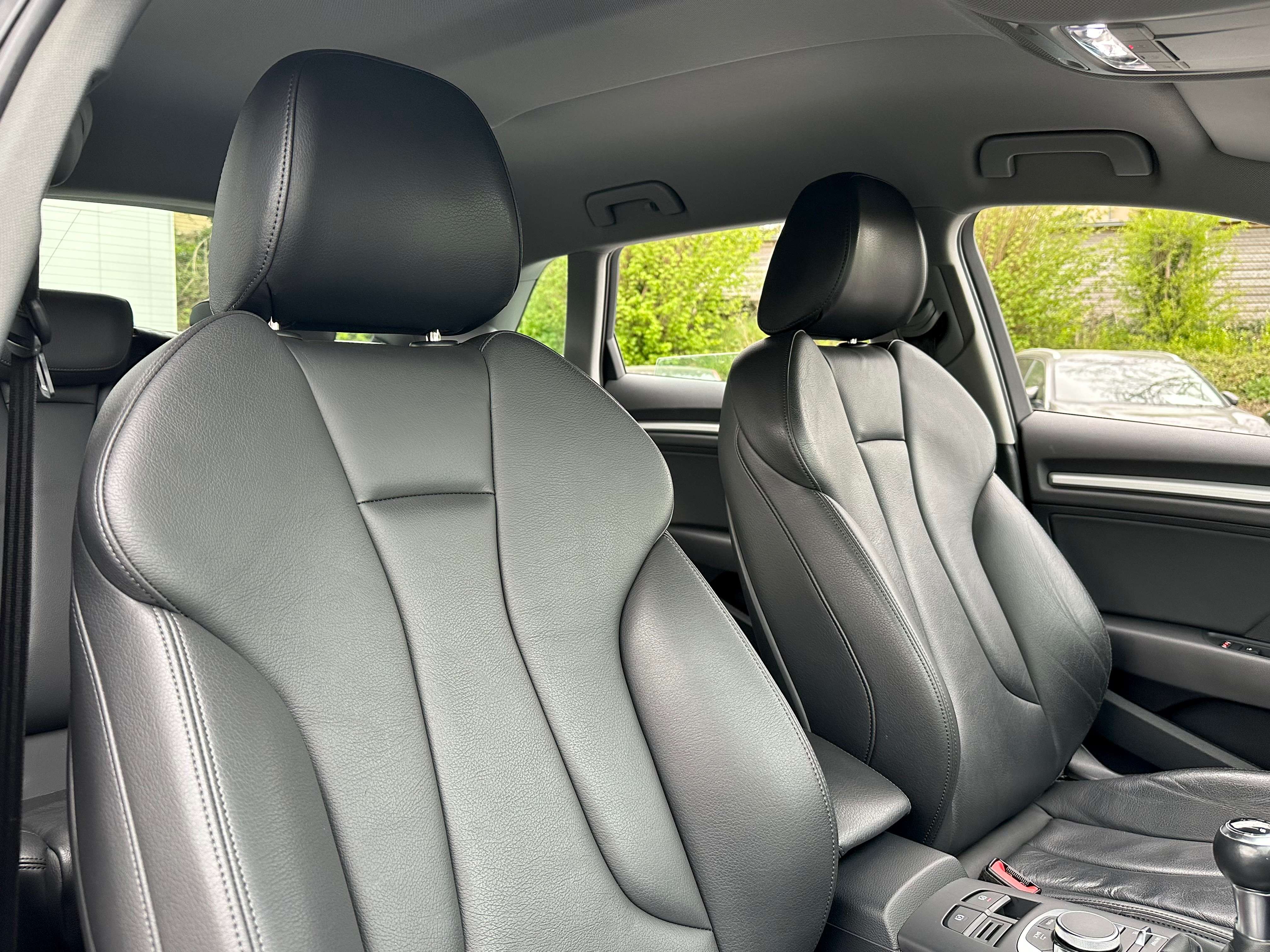 Audi A3 1.6*SPORTBACK*1ER PROP*CUIR*SIEGE CHAUFFANT*LED*NAVI*GARANTIE*