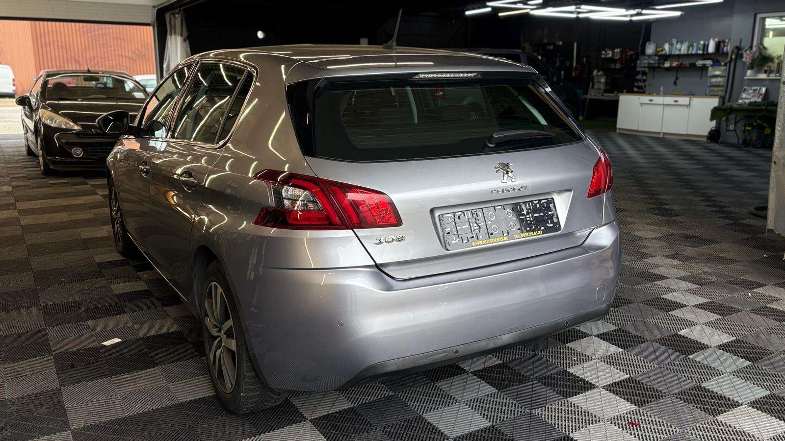 Peugeot 308 1.2I/2018/AUTOMATIQUE 140.000KM
