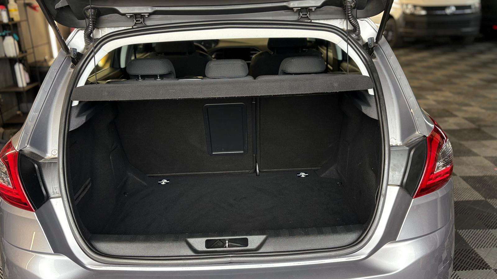 Peugeot 308 1.2I/2018/AUTOMATIQUE 140.000KM