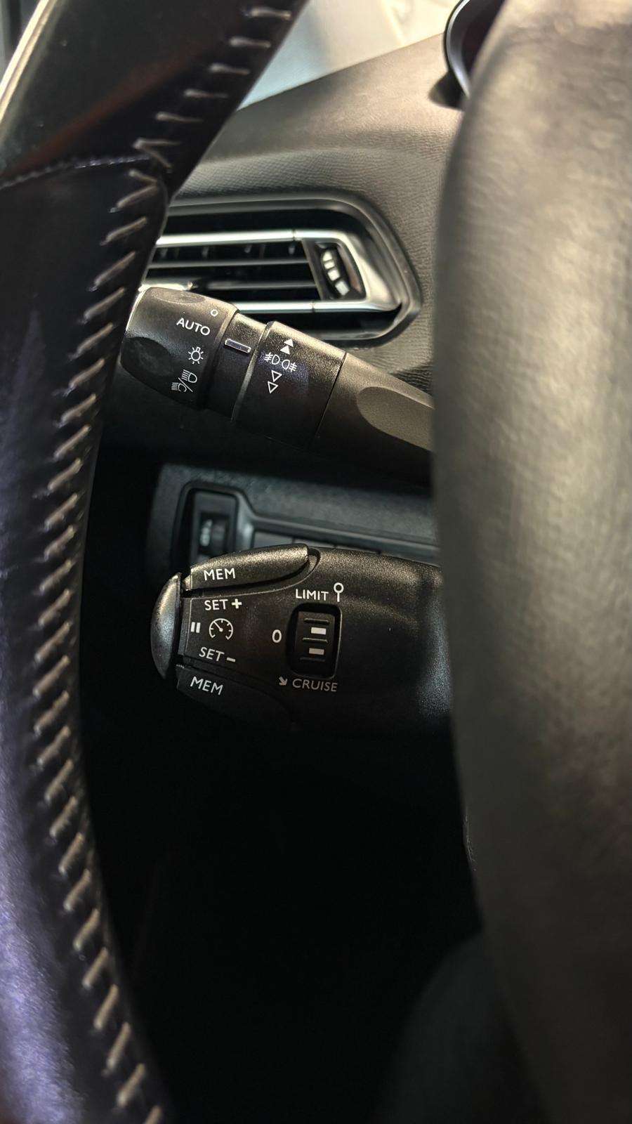 Peugeot 308 1.2I/2018/AUTOMATIQUE 140.000KM
