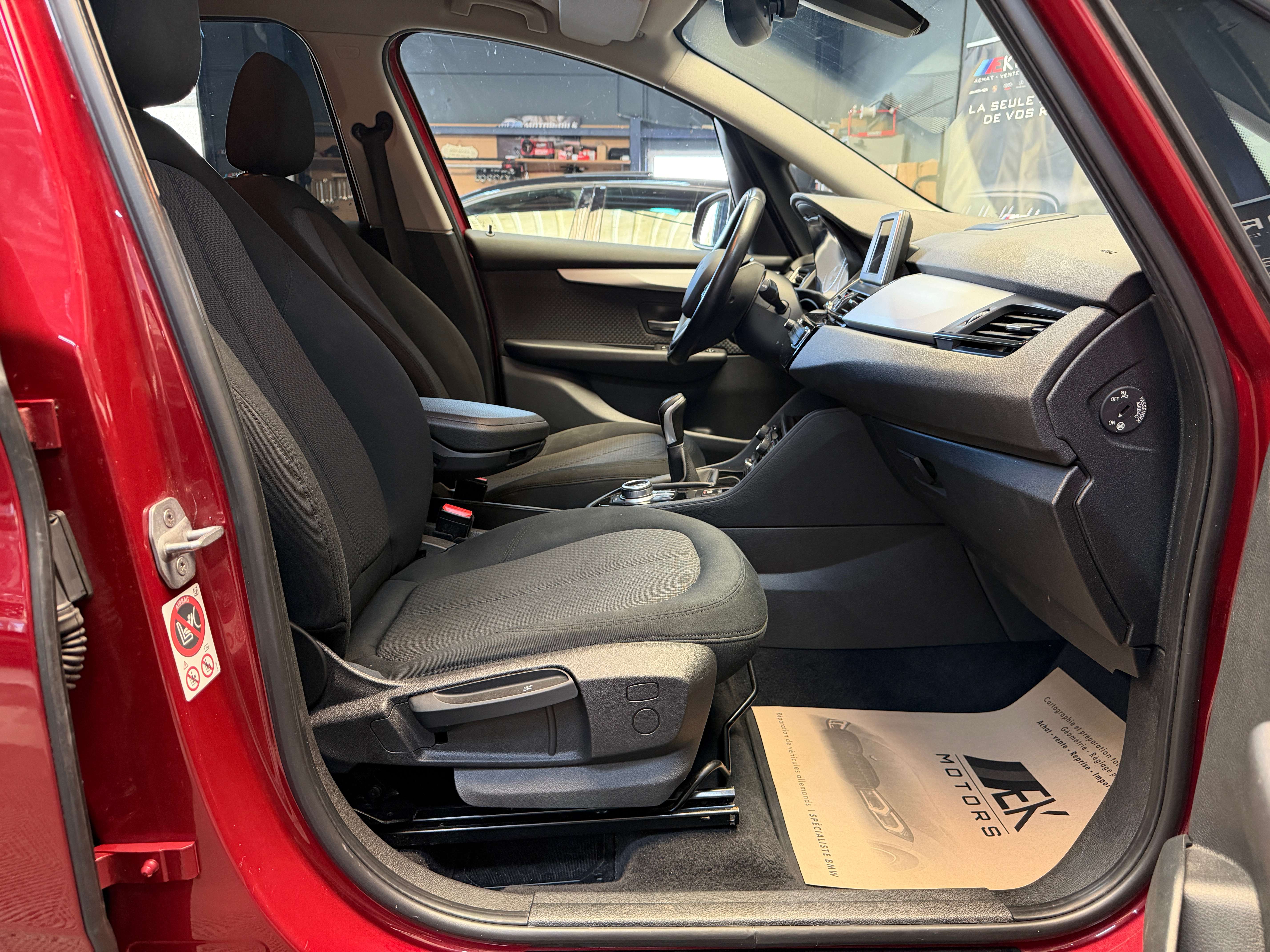 BMW 216 °GRAND-TOURER°GPS°PDC°ACC