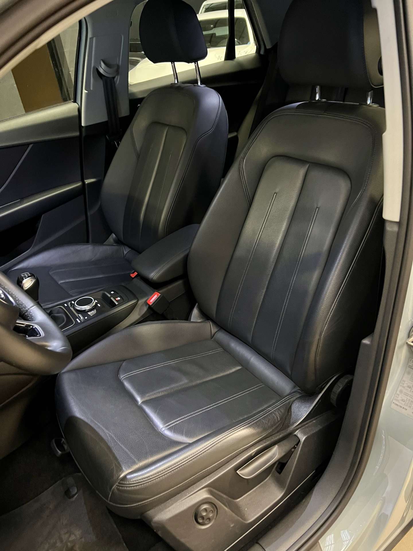Audi Q2 30 TDi *S LINE*CUIR*CAMERA*LED*COCKPIT*GARANT*