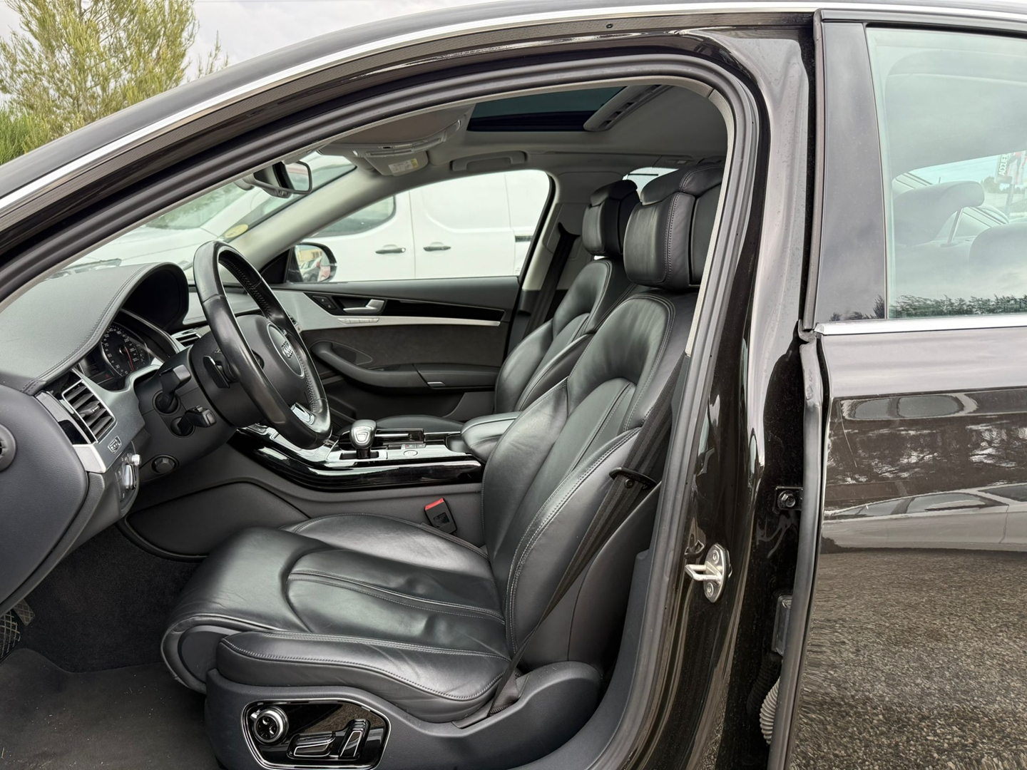 Audi A8 3.0 V6 TDI 262CH CLEAN DIESEL AVUS QUATTRO TIPTRONIC