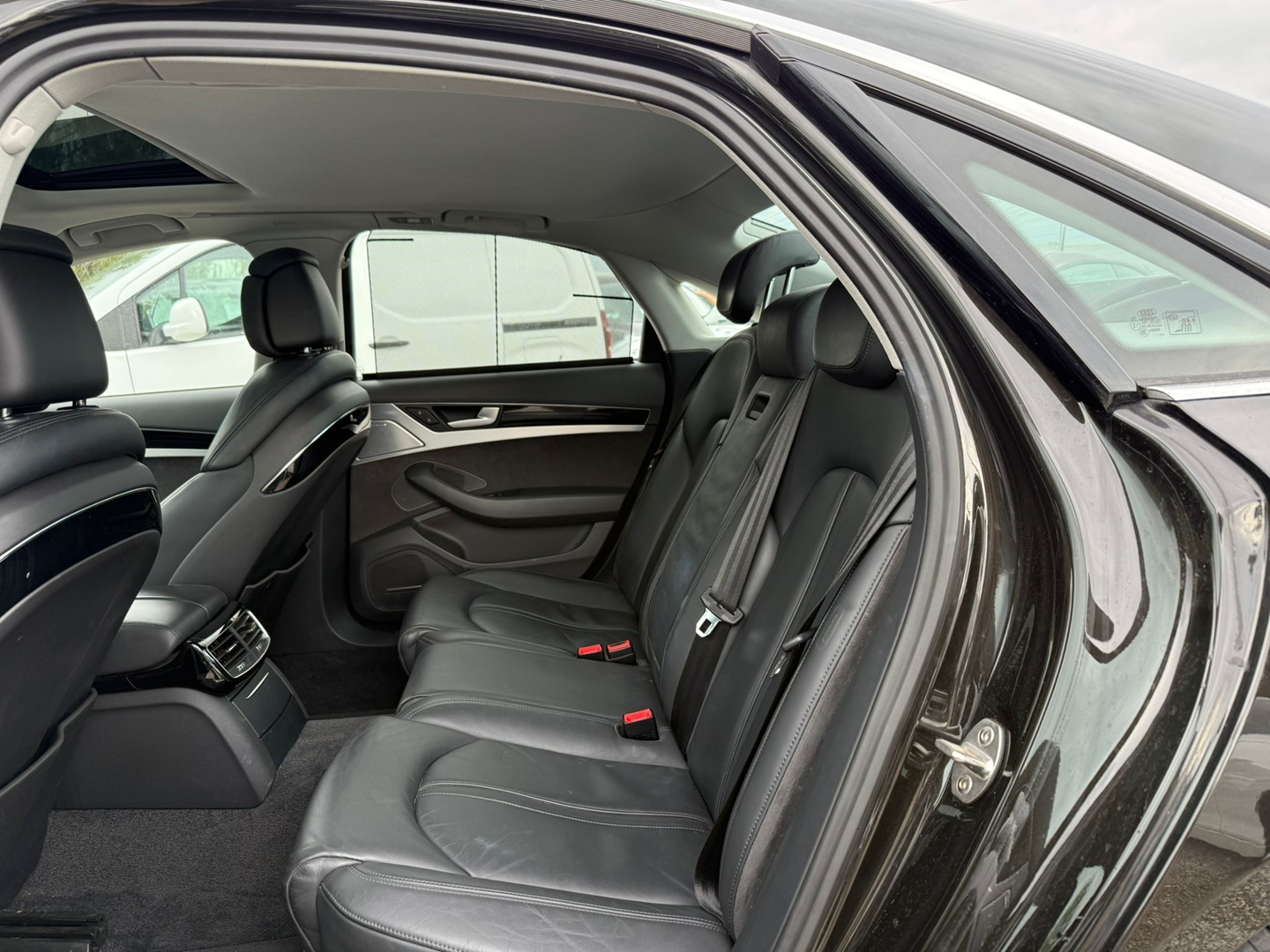 Audi A8 3.0 V6 TDI 262CH CLEAN DIESEL AVUS QUATTRO TIPTRONIC
