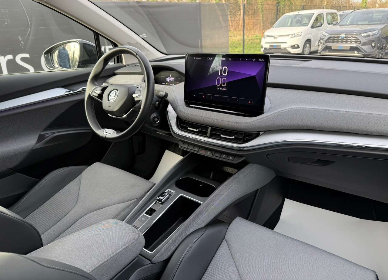 Skoda Enyaq 50 LED CARPLAY SFEER LANE ASSIST 19"