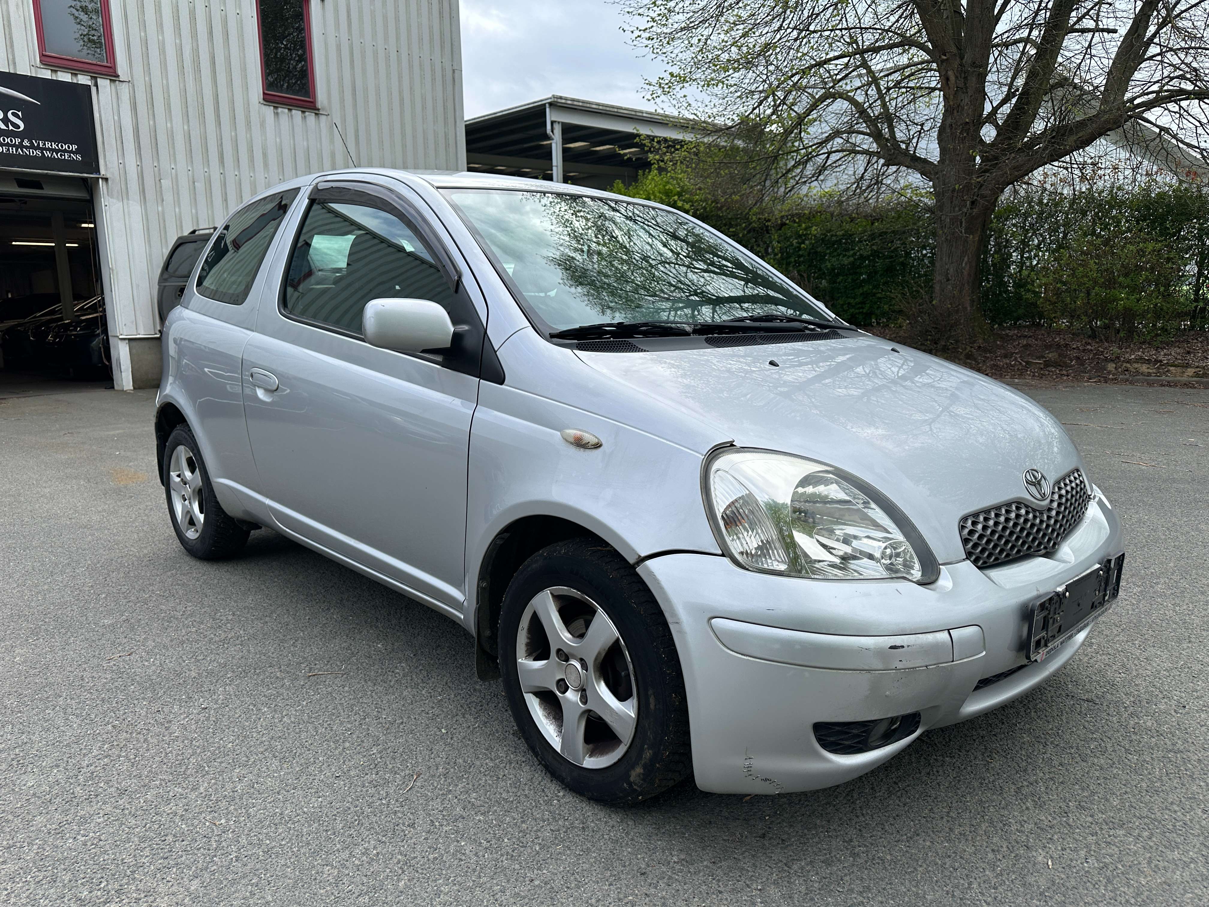 Toyota Yaris Yaris 1.0i VVT-i 16v Linea Sol