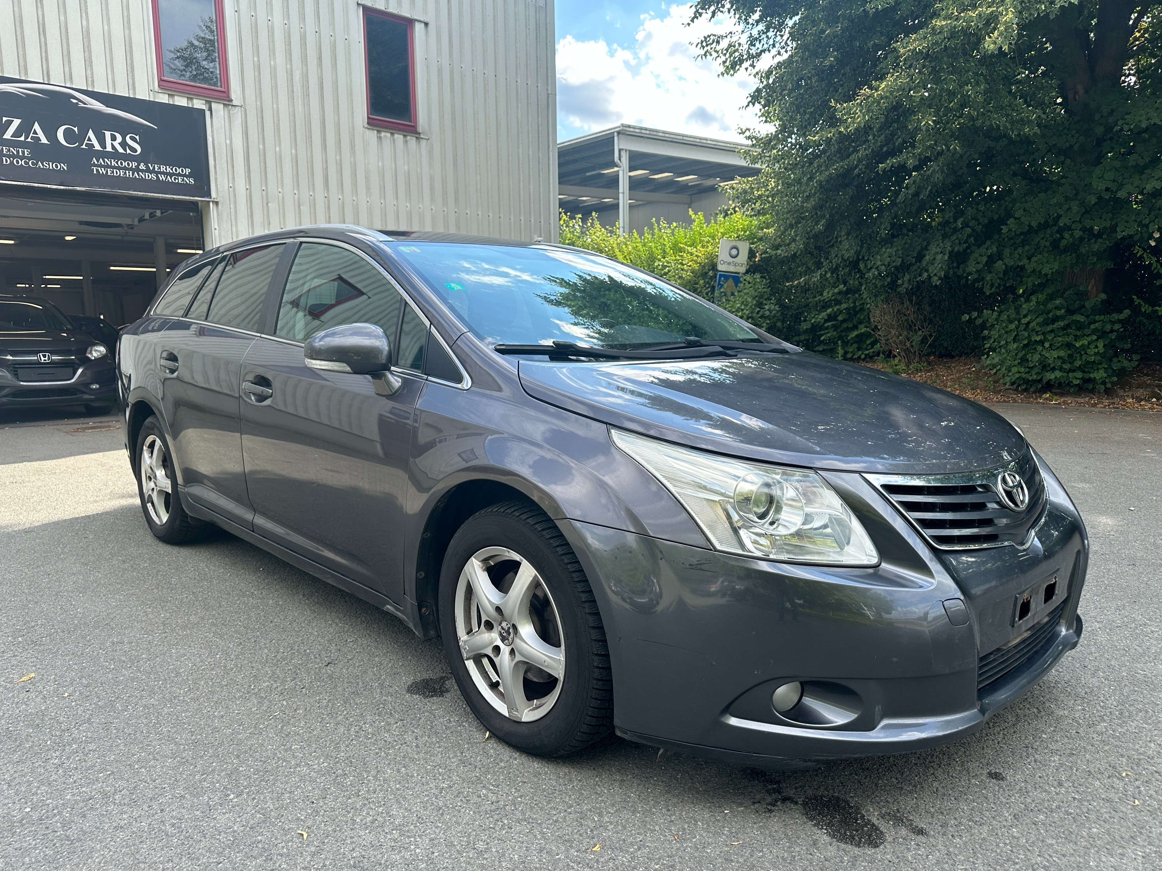 Toyota Avensis Avensis SW 2.0 D-4D Executive II DPF