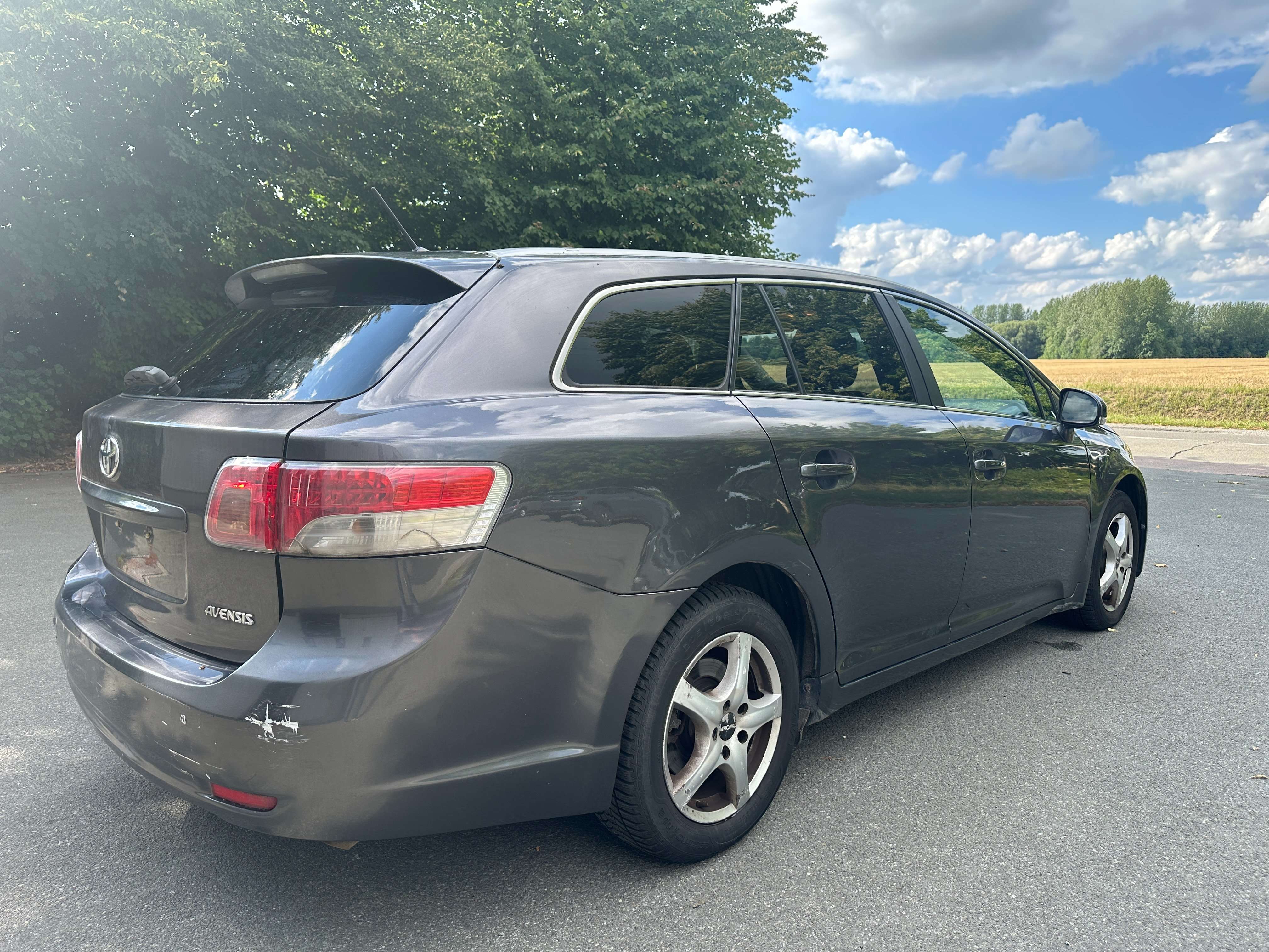 Toyota Avensis Avensis SW 2.0 D-4D Executive II DPF