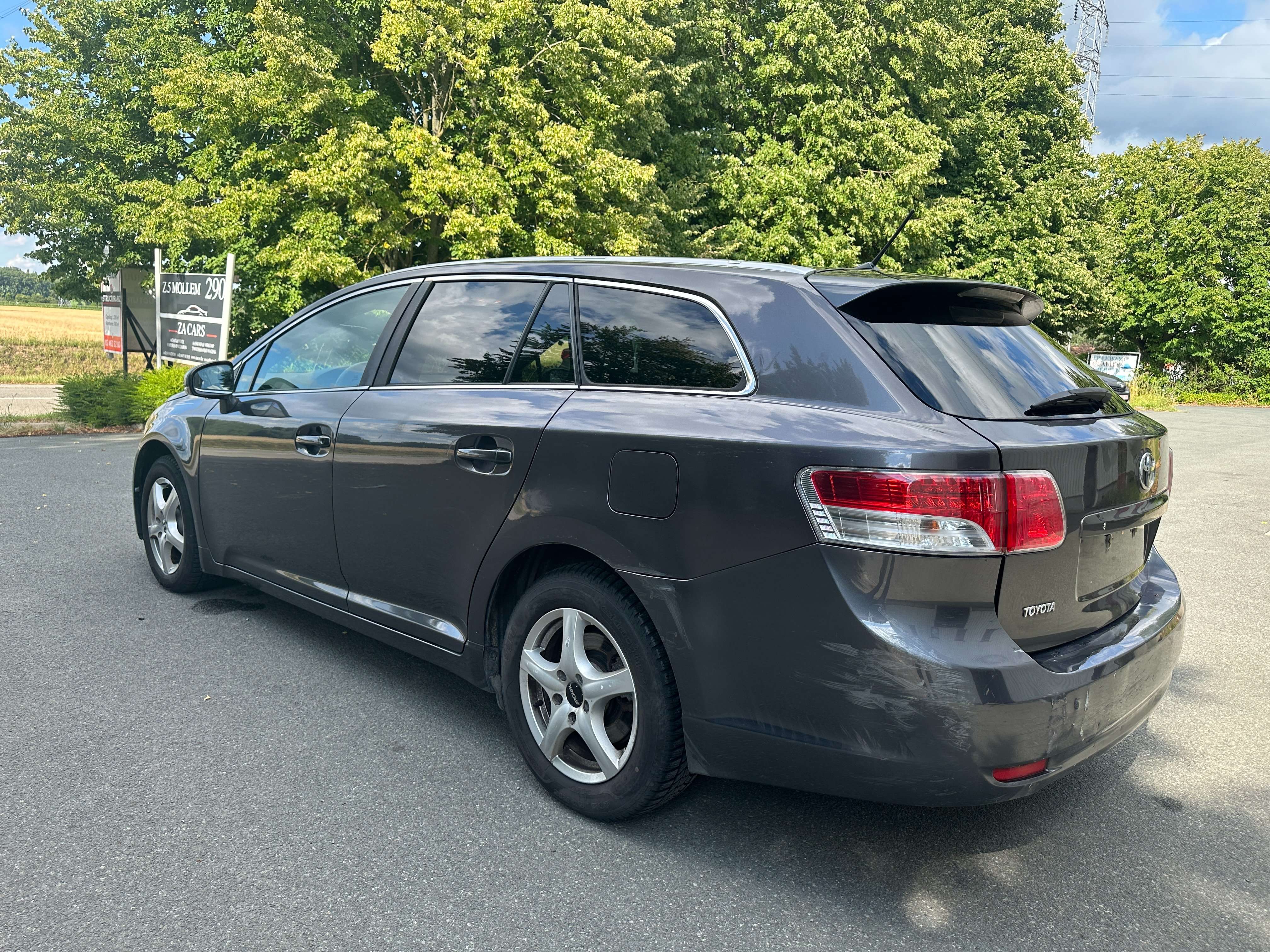 Toyota Avensis Avensis SW 2.0 D-4D Executive II DPF