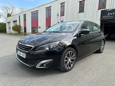 Peugeot 308 308 1.2 PureTech Allure STT