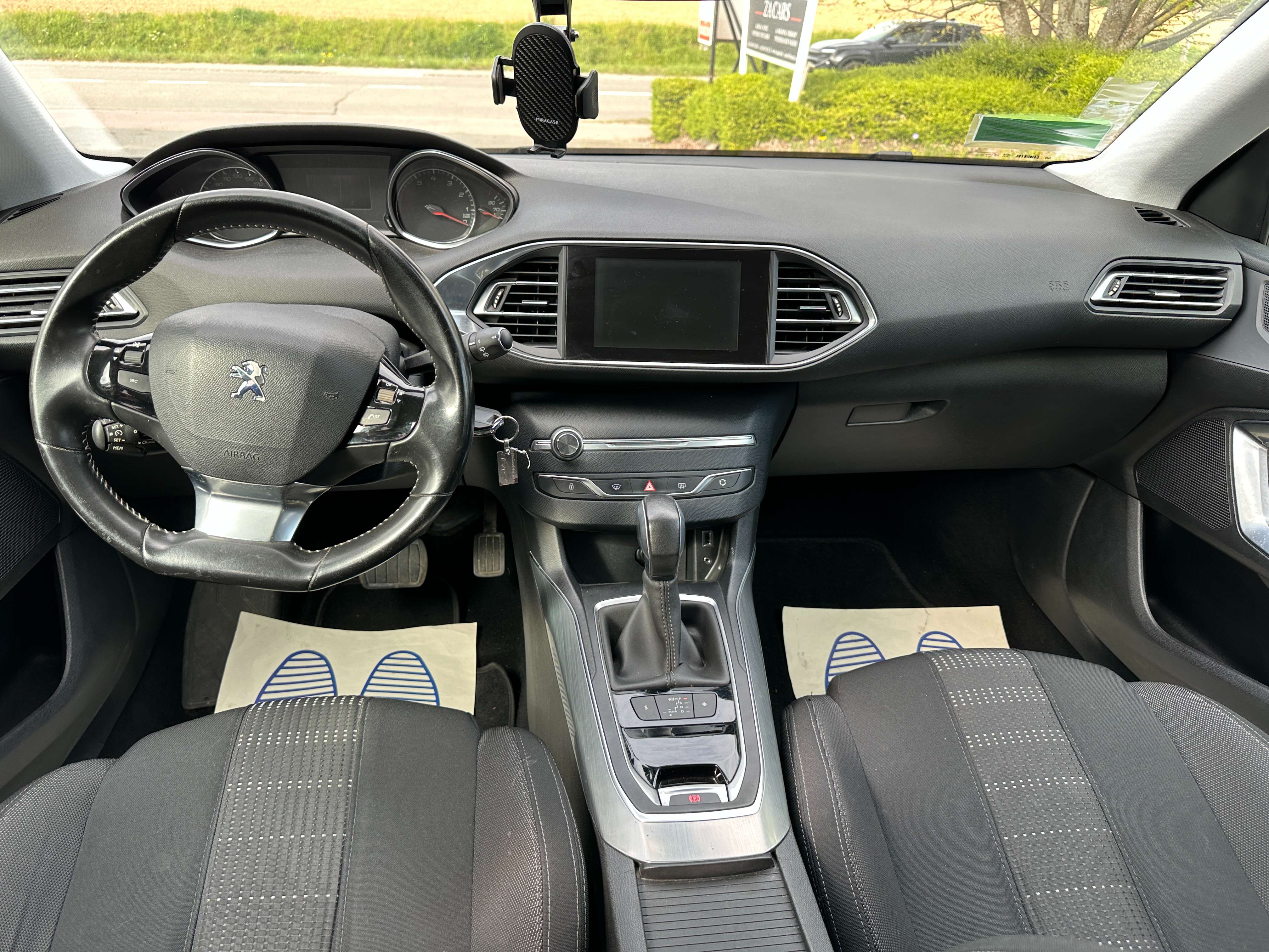 Peugeot 308 308 1.2 PureTech Allure STT