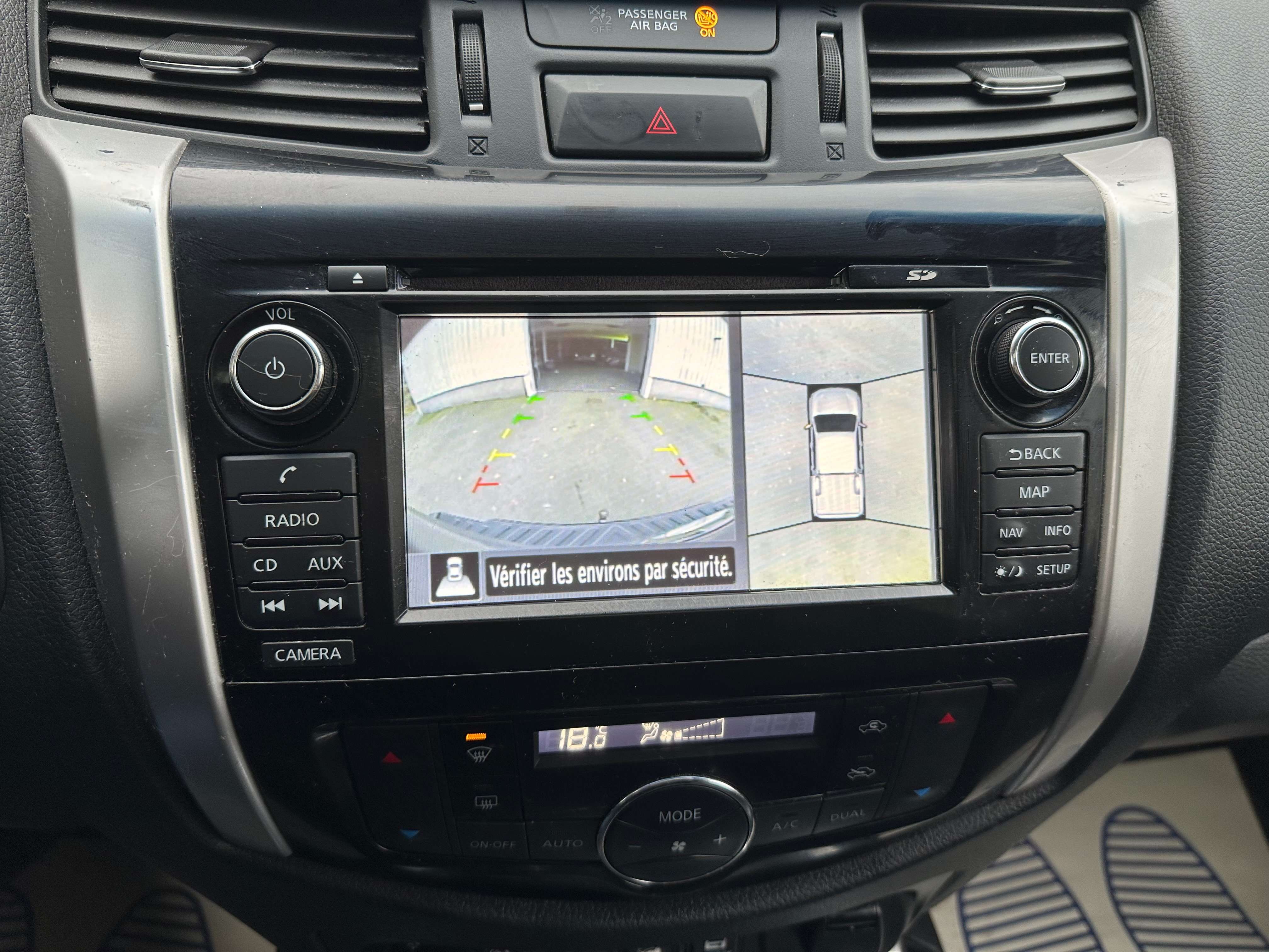 Nissan Navara FULL OPTION