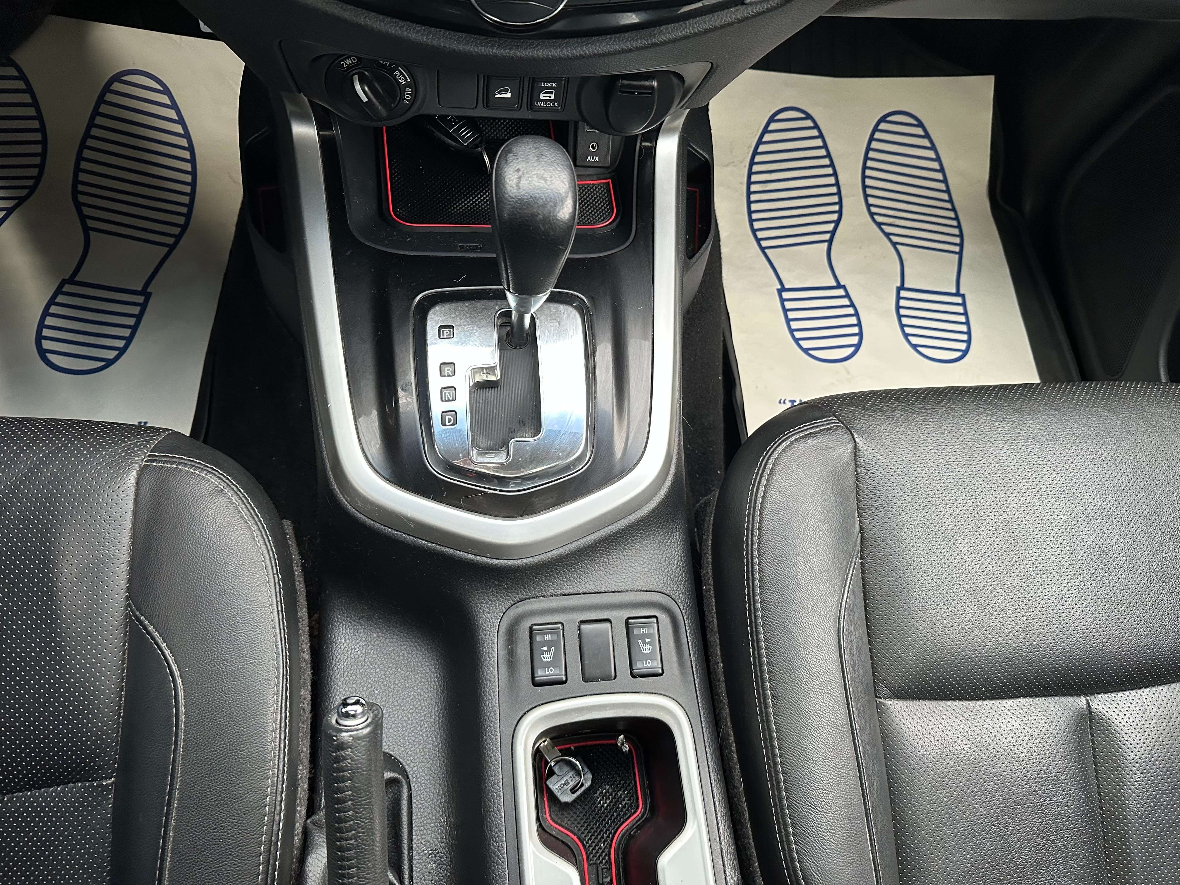 Nissan Navara FULL OPTION
