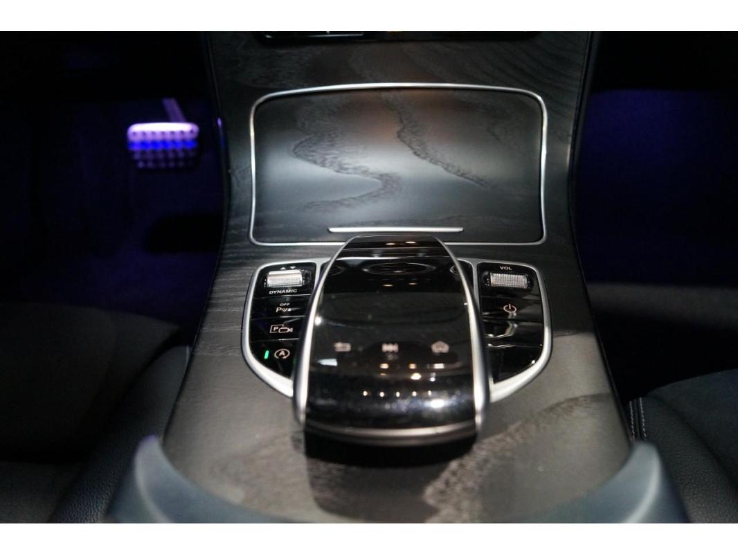 Mercedes-Benz Classe C Break 220 d - BM 205 AMG Line