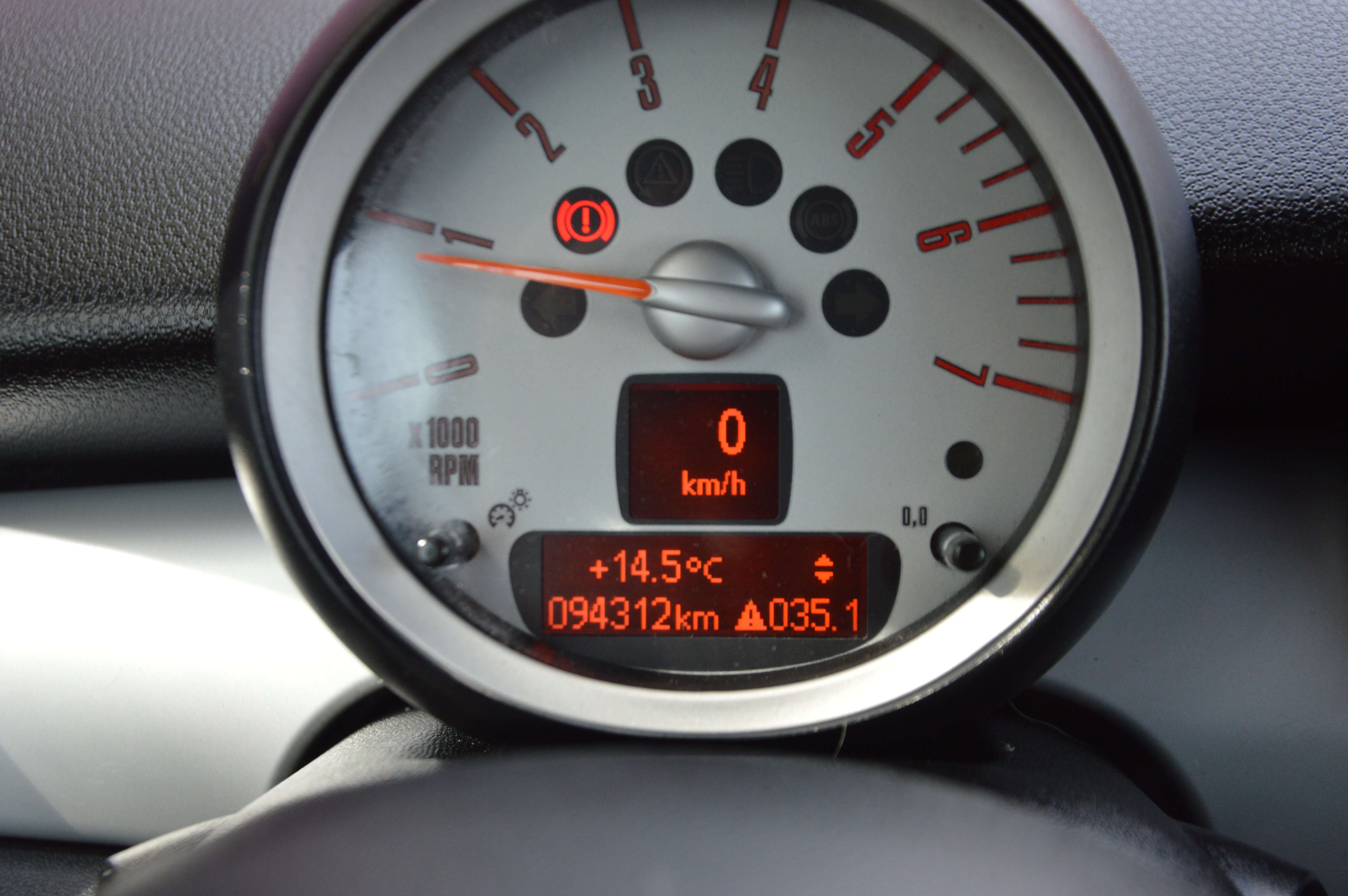 MINI One D 1.6D One SENS AR CLIM 94.312KM