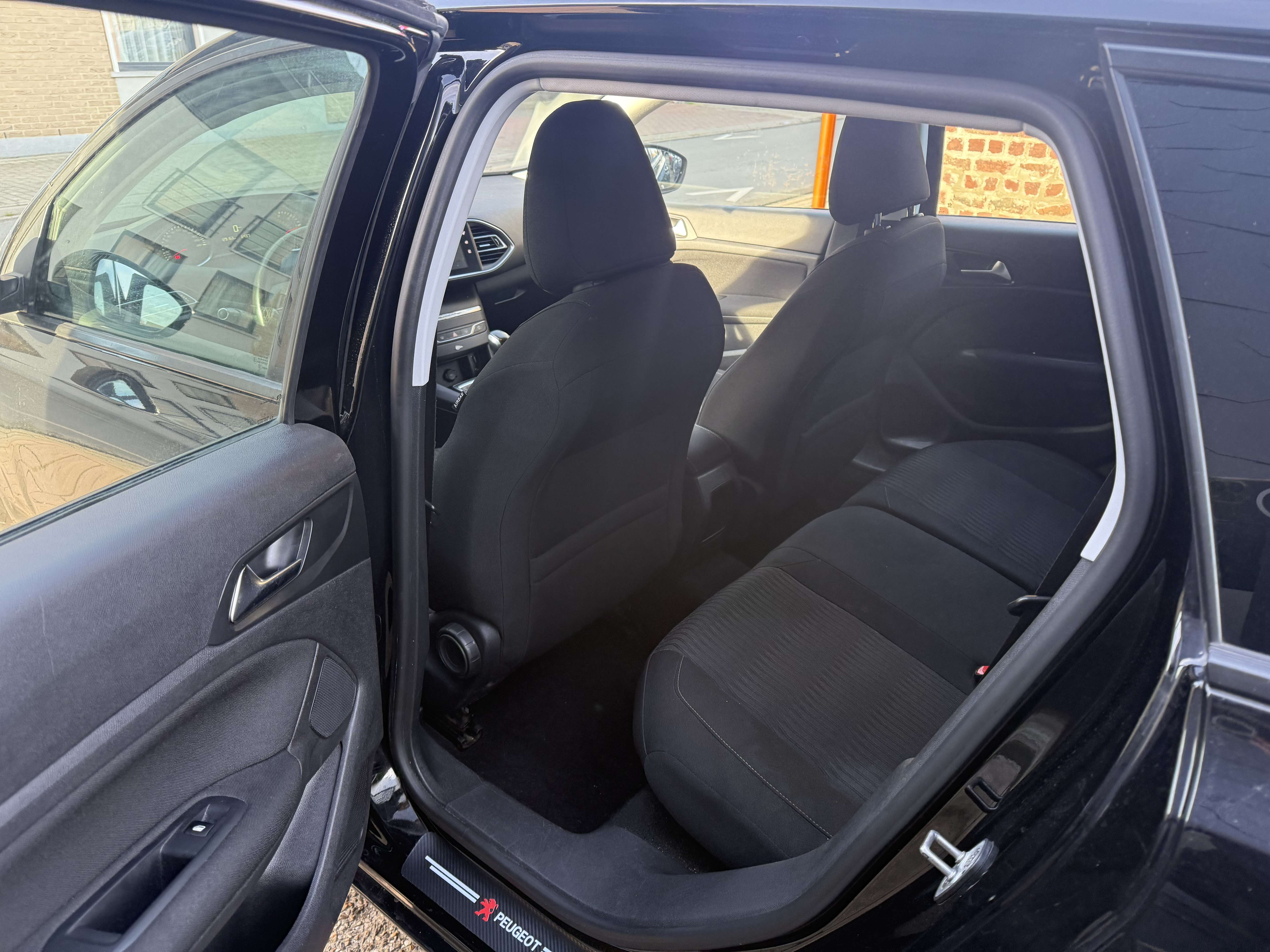 Peugeot 308 SW 1.6 HDI EDITION ACTIVE