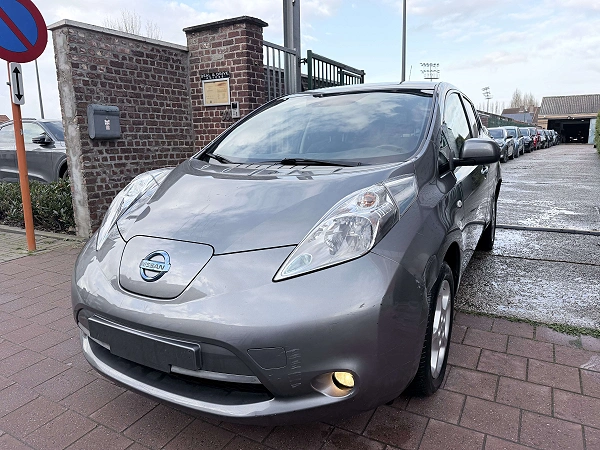 Nissan Leaf 30 kWh Tekna Edition | 360° Camera | Navigatie | Cruise Control | Stoelverwarming