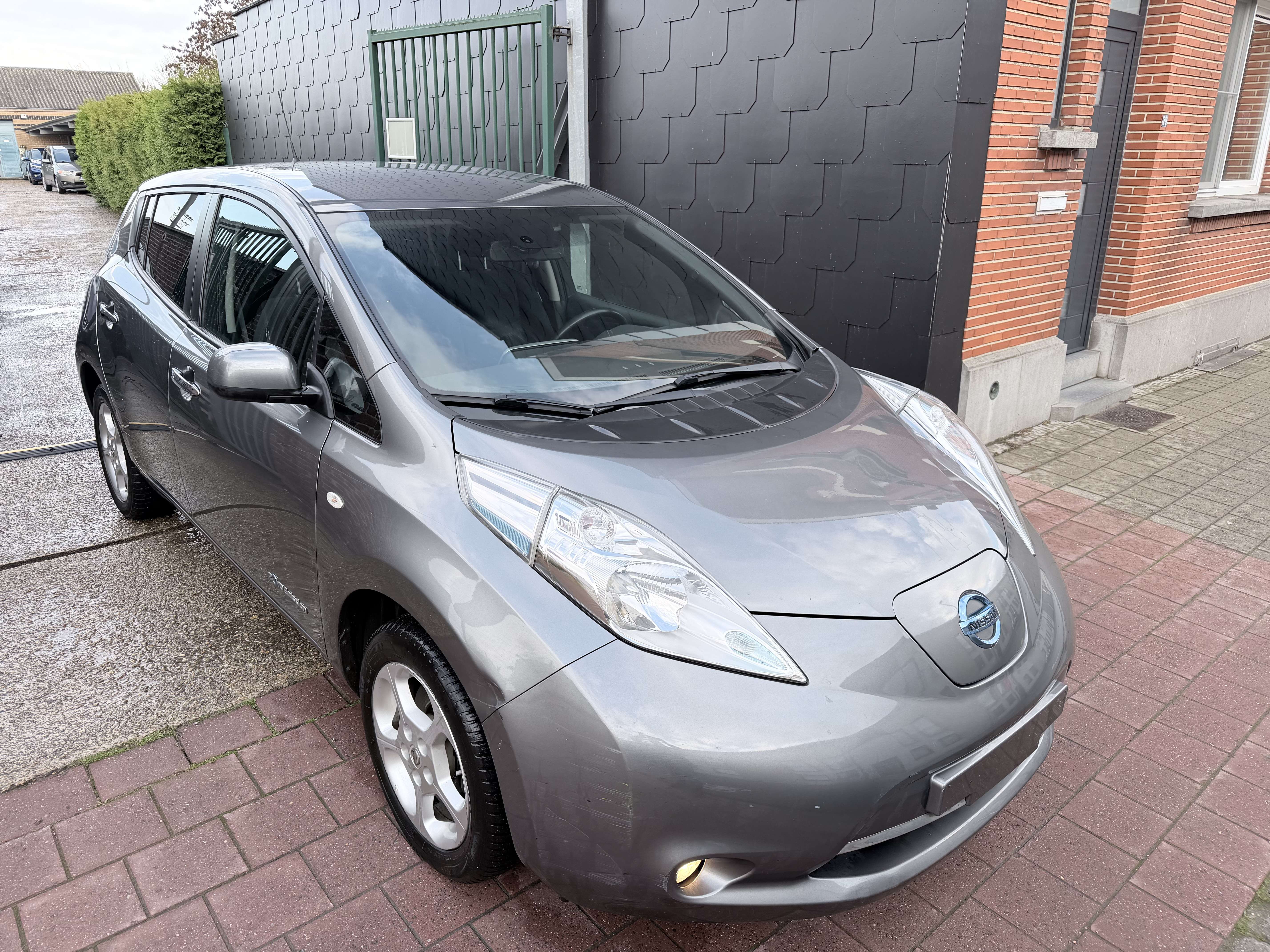 Nissan Leaf 30 kWh Tekna Edition | 360° Camera | Navigatie | Cruise Control | Stoelverwarming