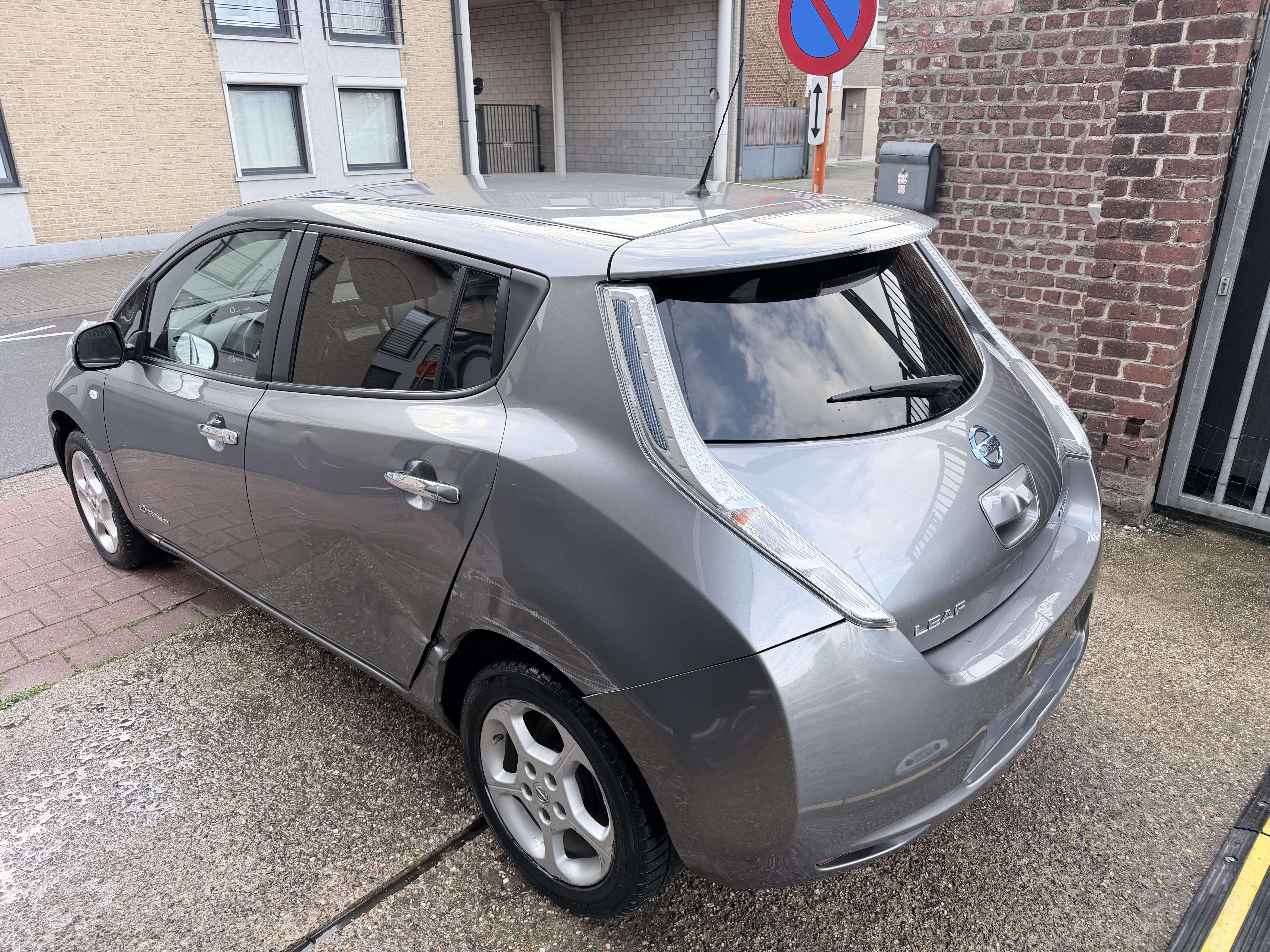Nissan Leaf 30 kWh Tekna Edition | 360° Camera | Navigatie | Cruise Control | Stoelverwarming