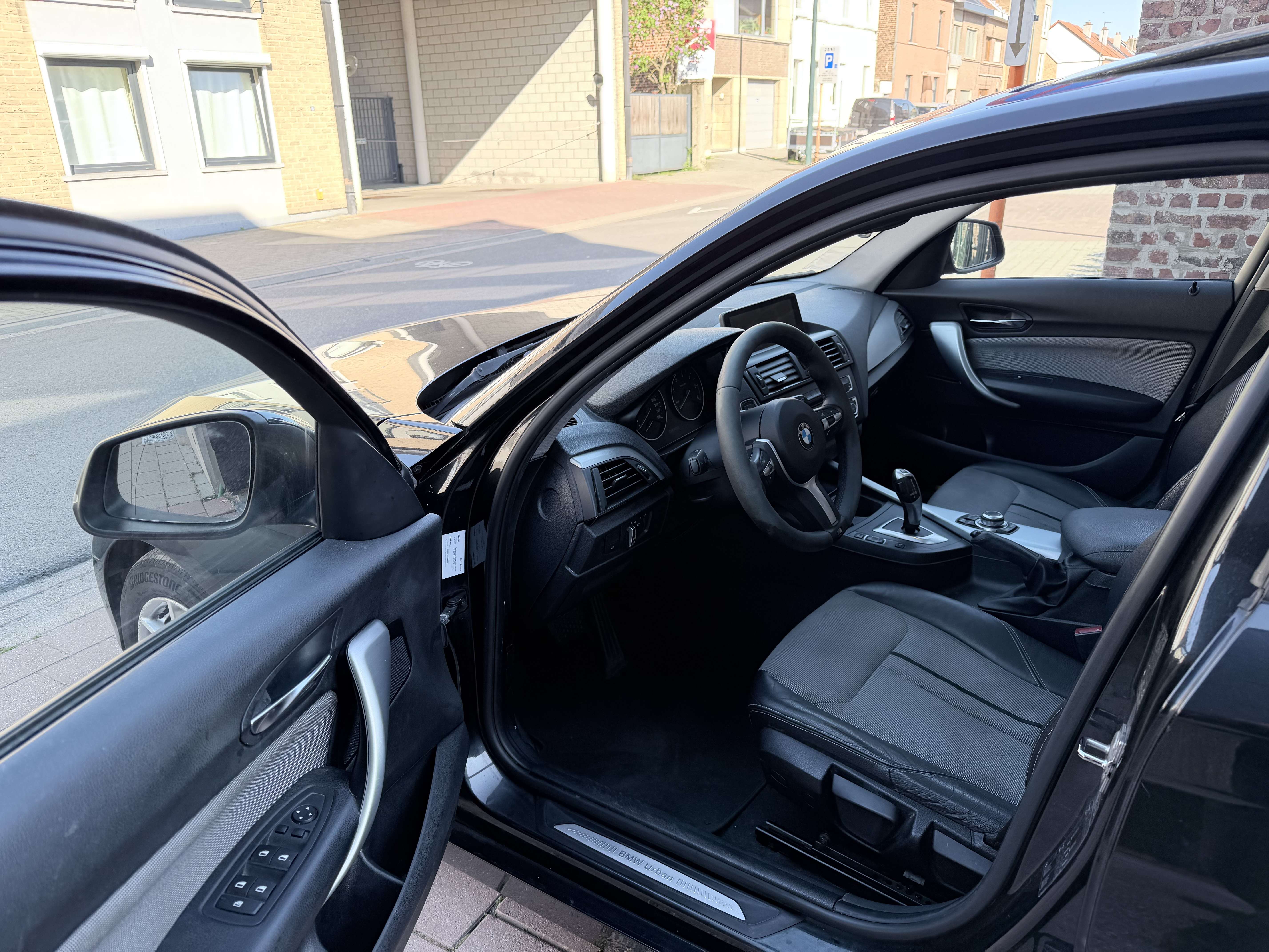 BMW 118 OPEN DAK | AUTOMAAT | NAVI | ZETEL VERWARMING