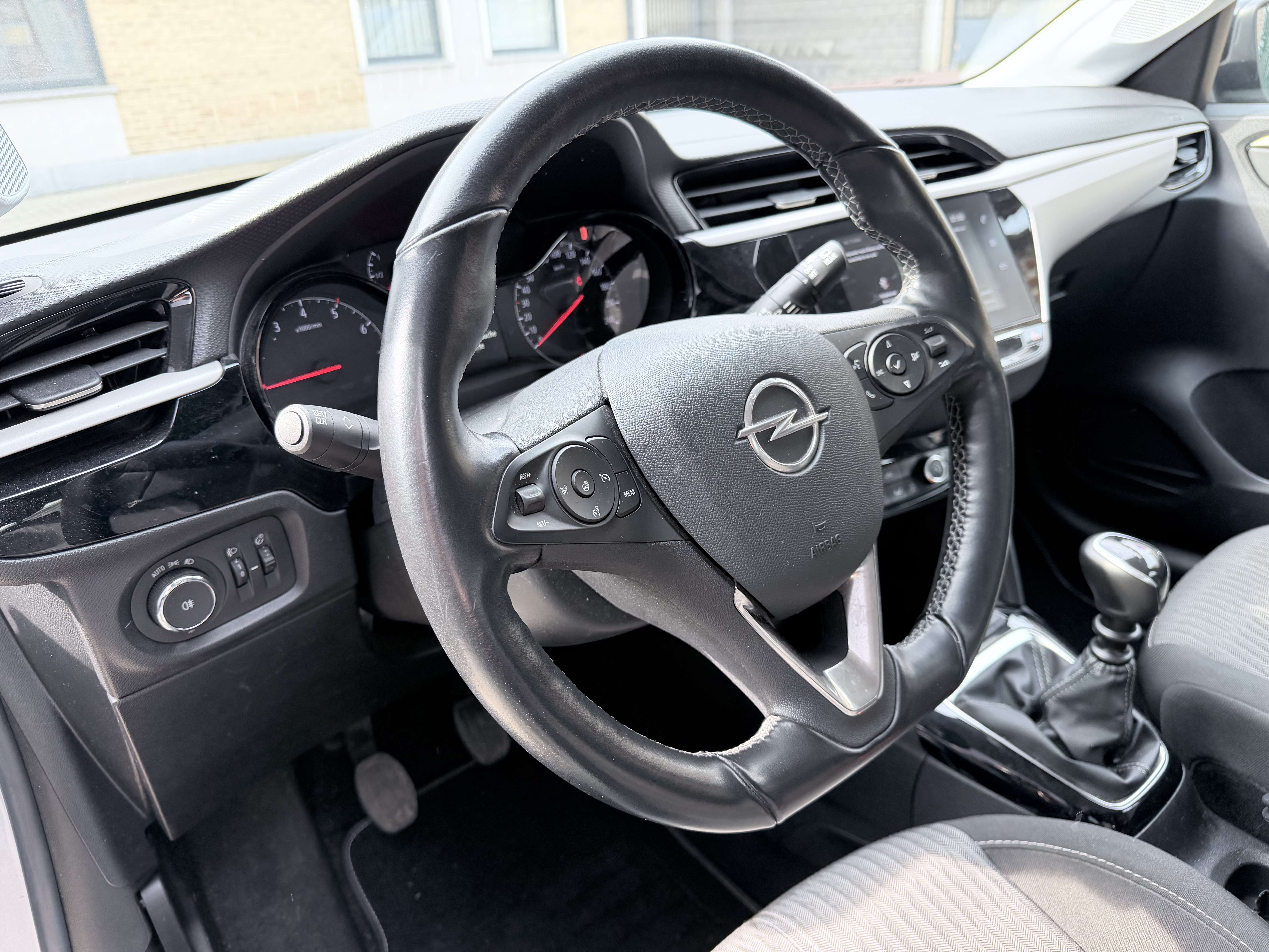 Opel Corsa 1.2 Turbo EDITION