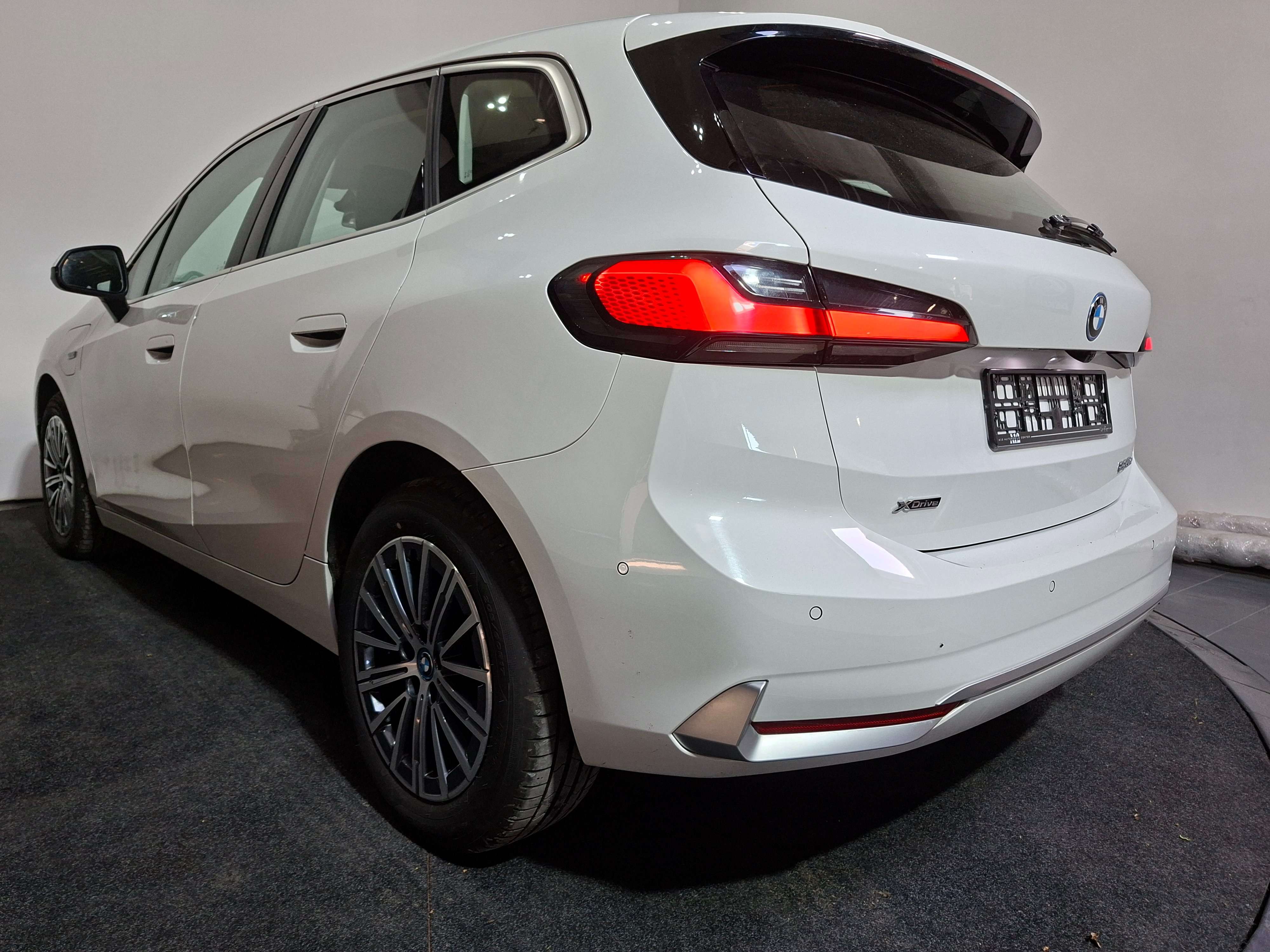 BMW 225 Bmw 225E XDrive 1.5cc I 2 JAAR GRATIS ONDERHOUD I  Hybride | Airco | Automaat | Navi |