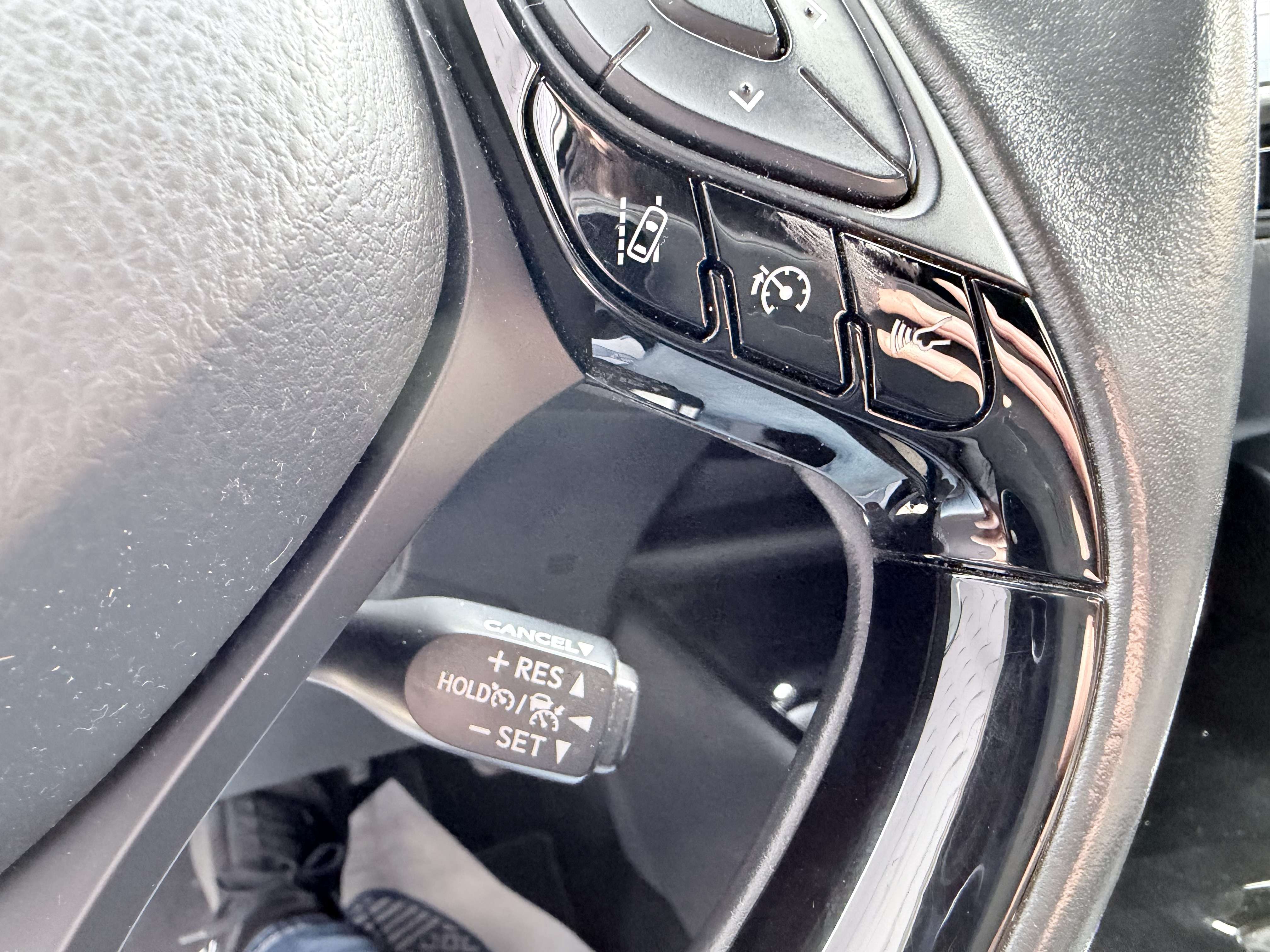 Toyota C-HR 1.8 Hybrid Edition e-CVT | Camera | Navi | CarPlay | LED