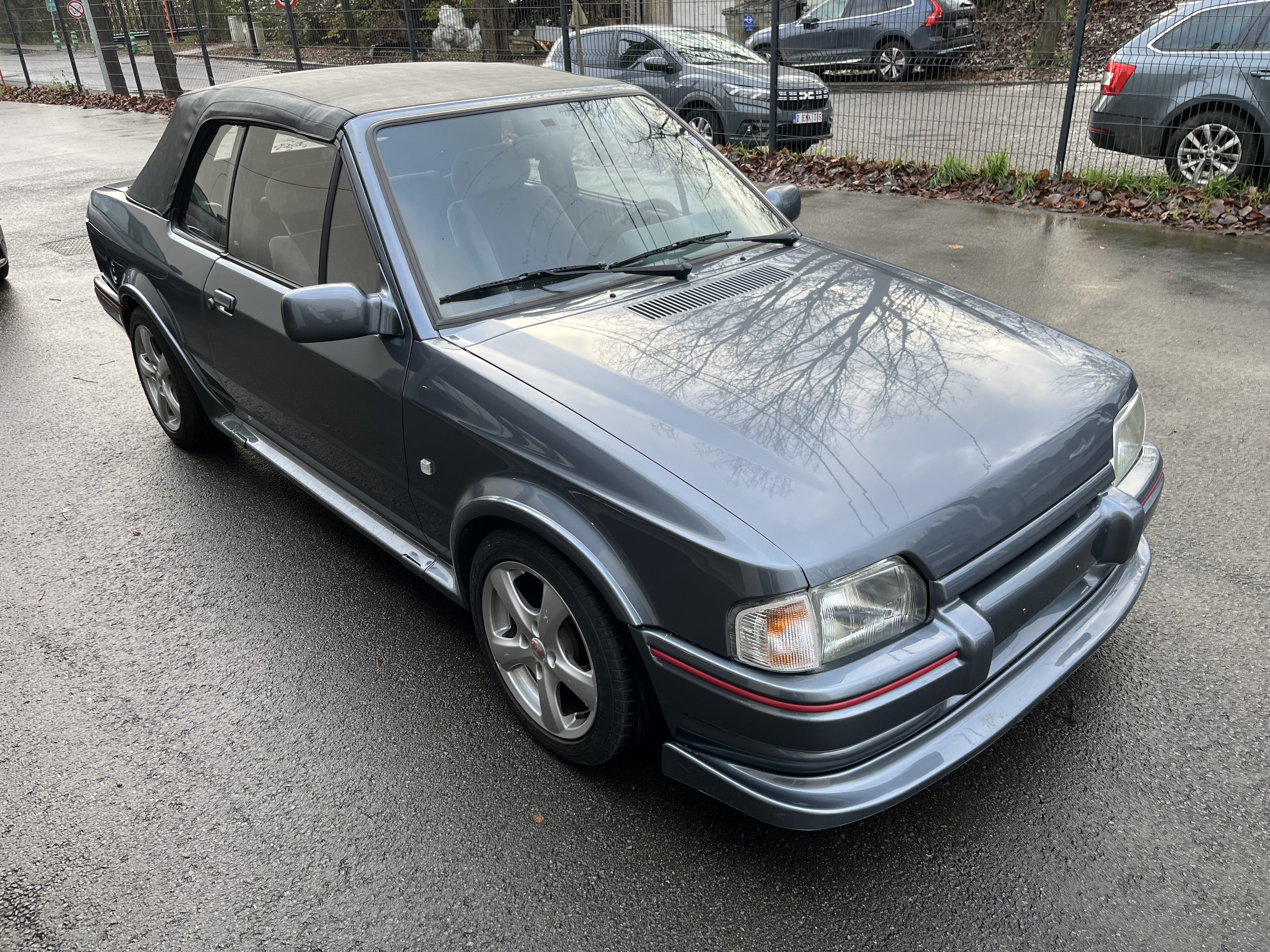 Ford Escort (2) XR3 105