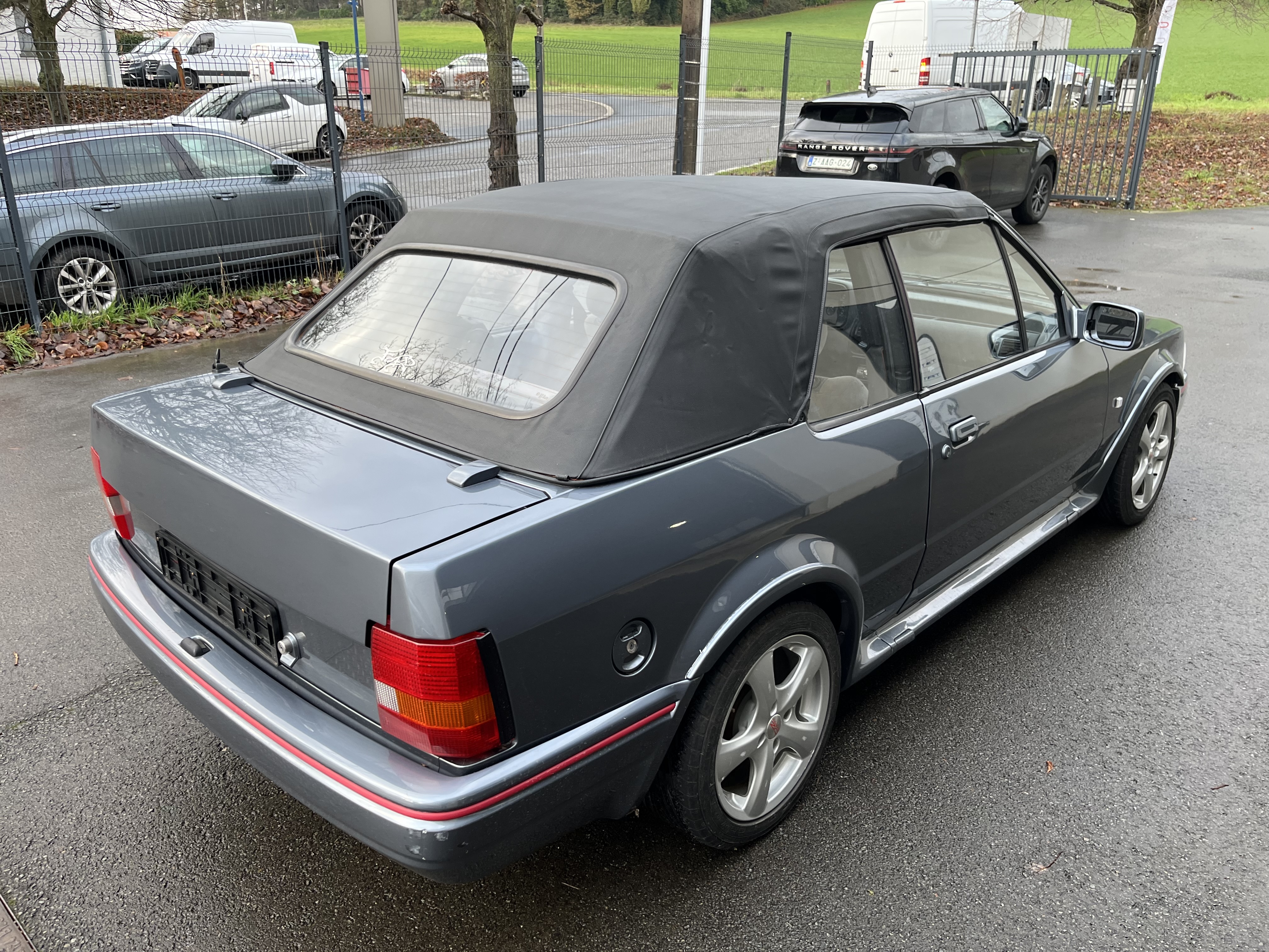 Ford Escort (2) XR3 105