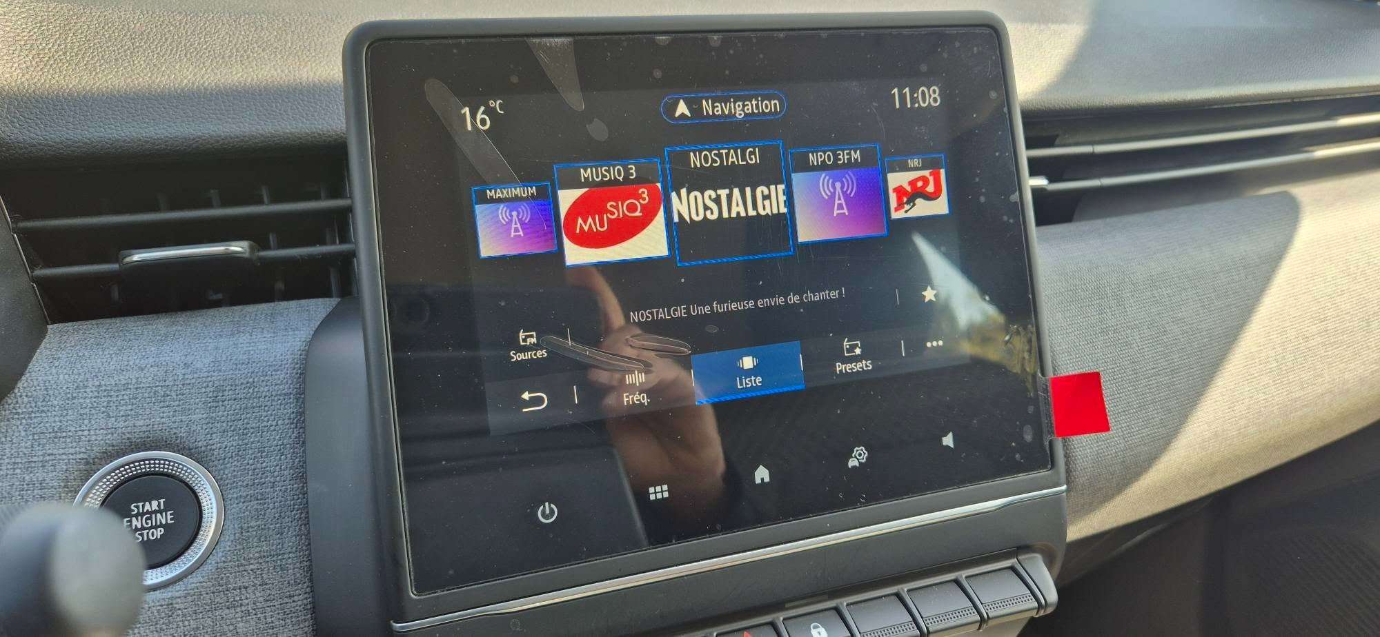 Renault Clio Clio Hybrid 1.6i E-TECH // Contrat entretien !