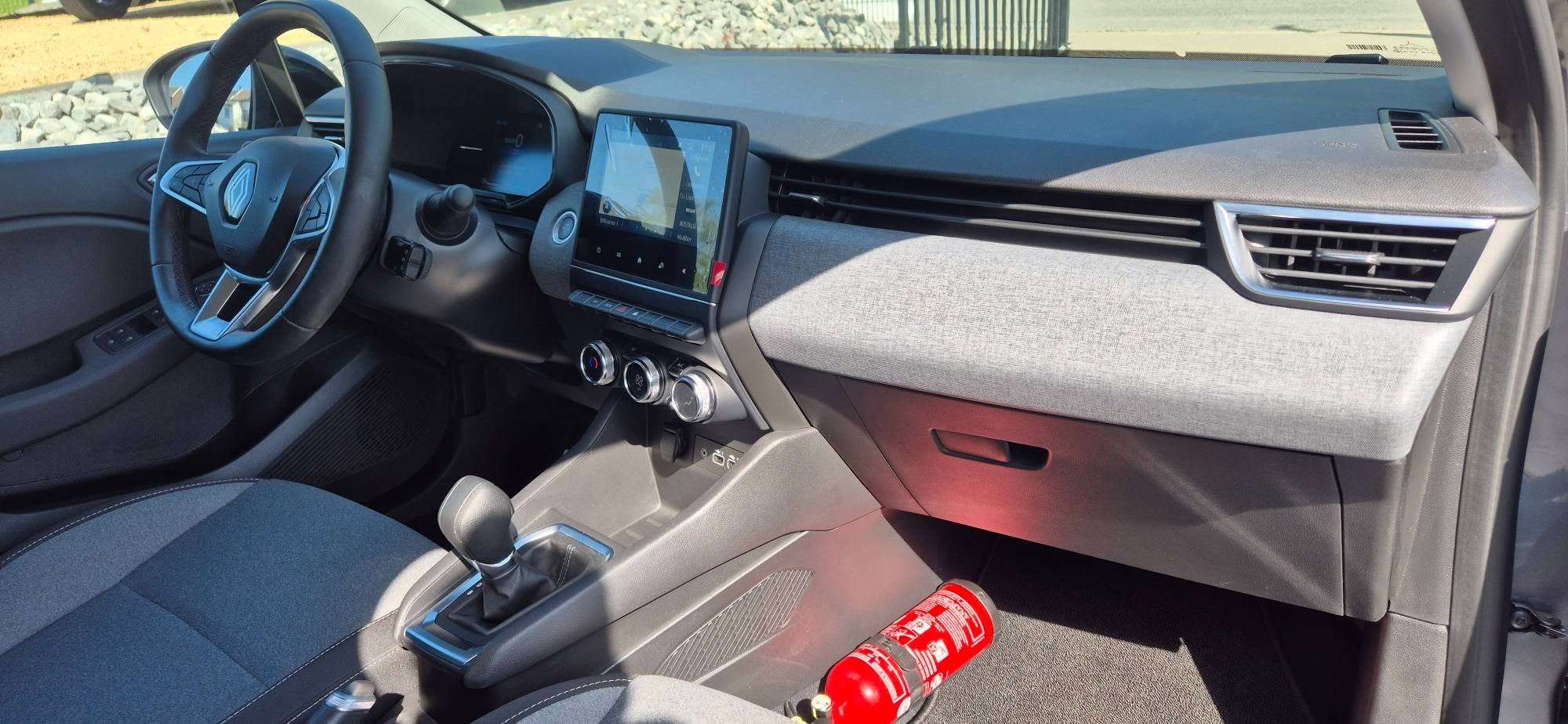 Renault Clio Clio Hybrid 1.6i E-TECH // Contrat entretien !