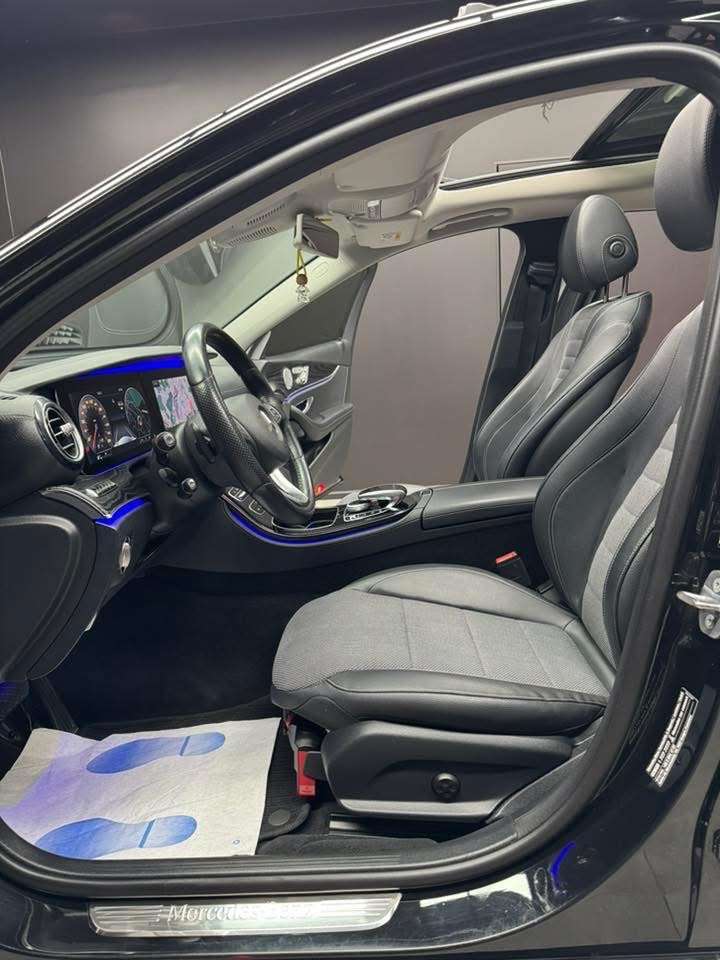 Mercedes-Benz E 220 Réservé