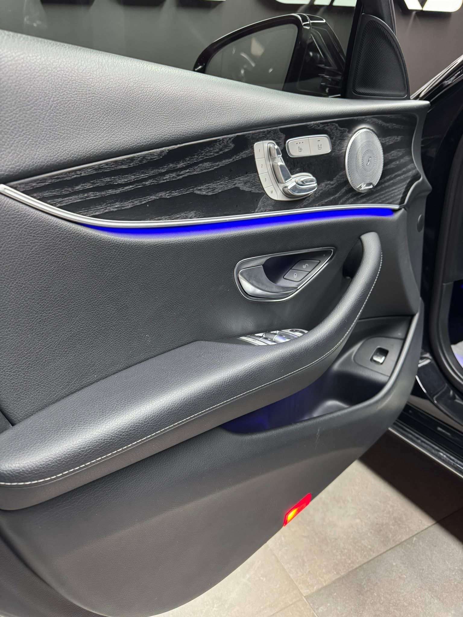 Mercedes-Benz E 220 Réservé