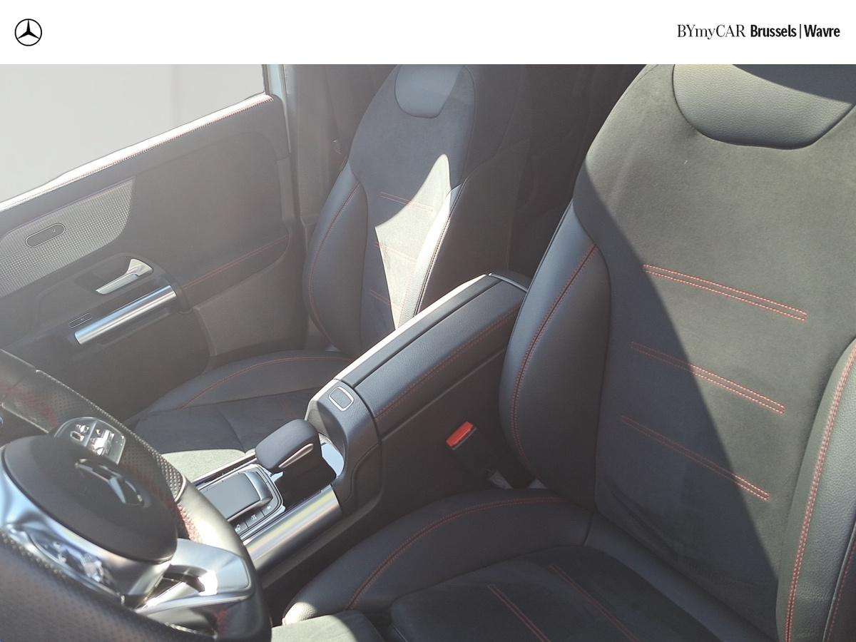 Mercedes-Benz EQA 300 EQA 4MATIC AMG Line