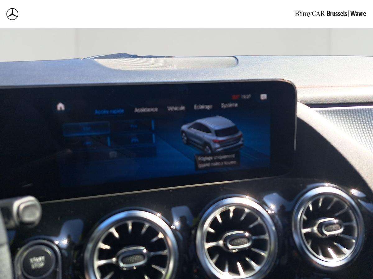 Mercedes-Benz EQA 300 EQA 4MATIC AMG Line