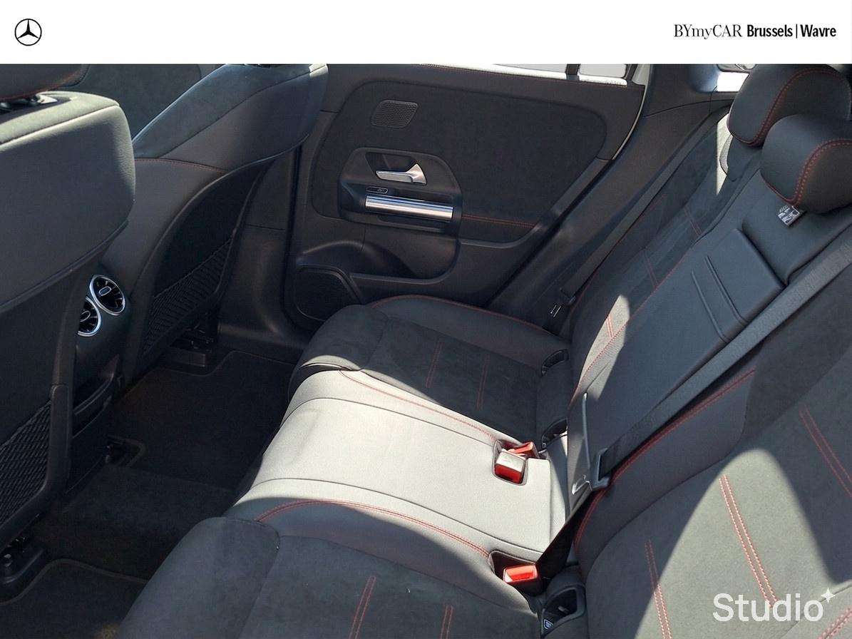 Mercedes-Benz EQA 300 EQA 4MATIC AMG Line