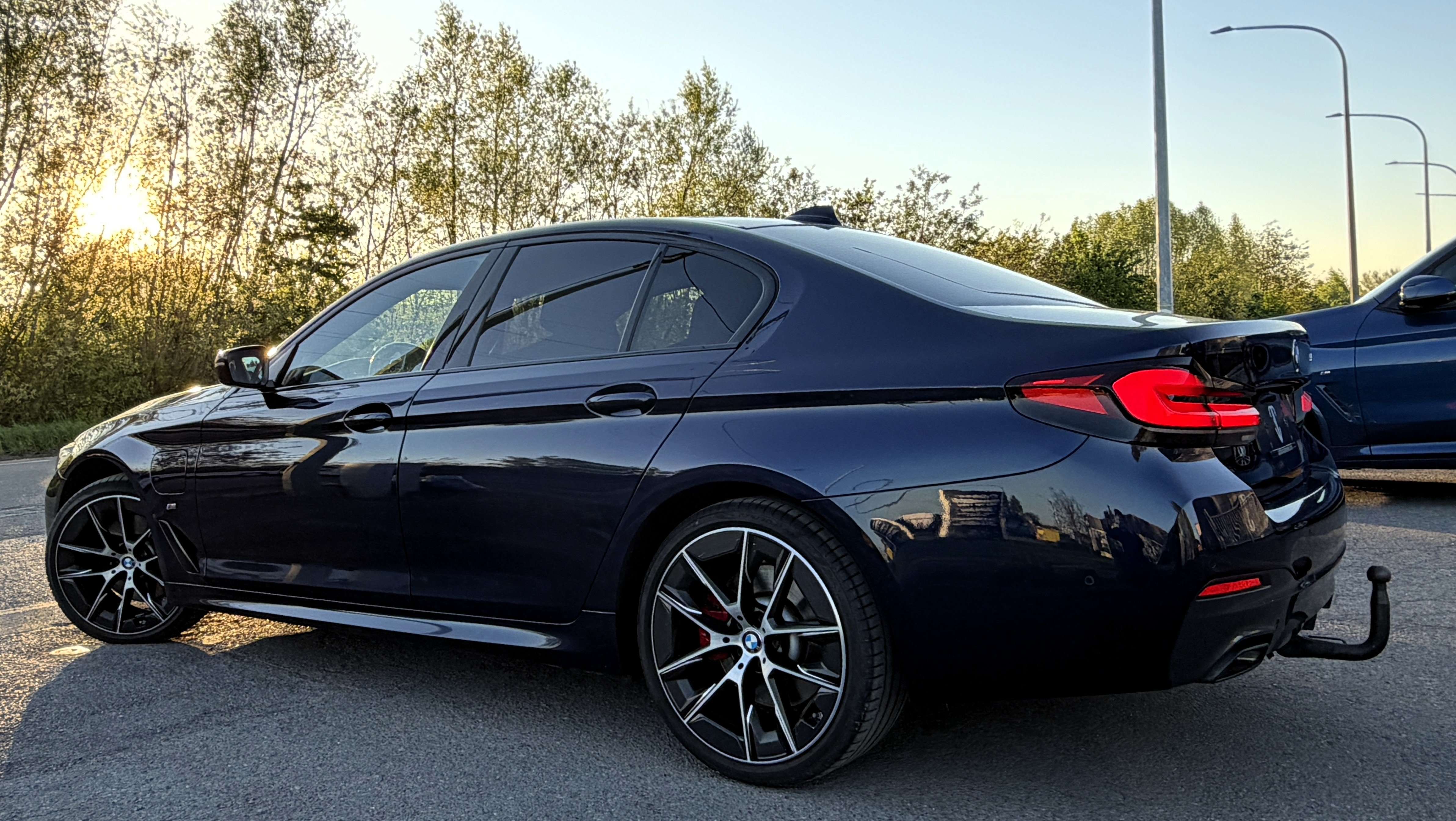BMW 530 eAS PHEV M SPort Edition CAMERA360/H&K/HEAD-UP/KEYLESS/FULL LED/Sièges M SPORT"