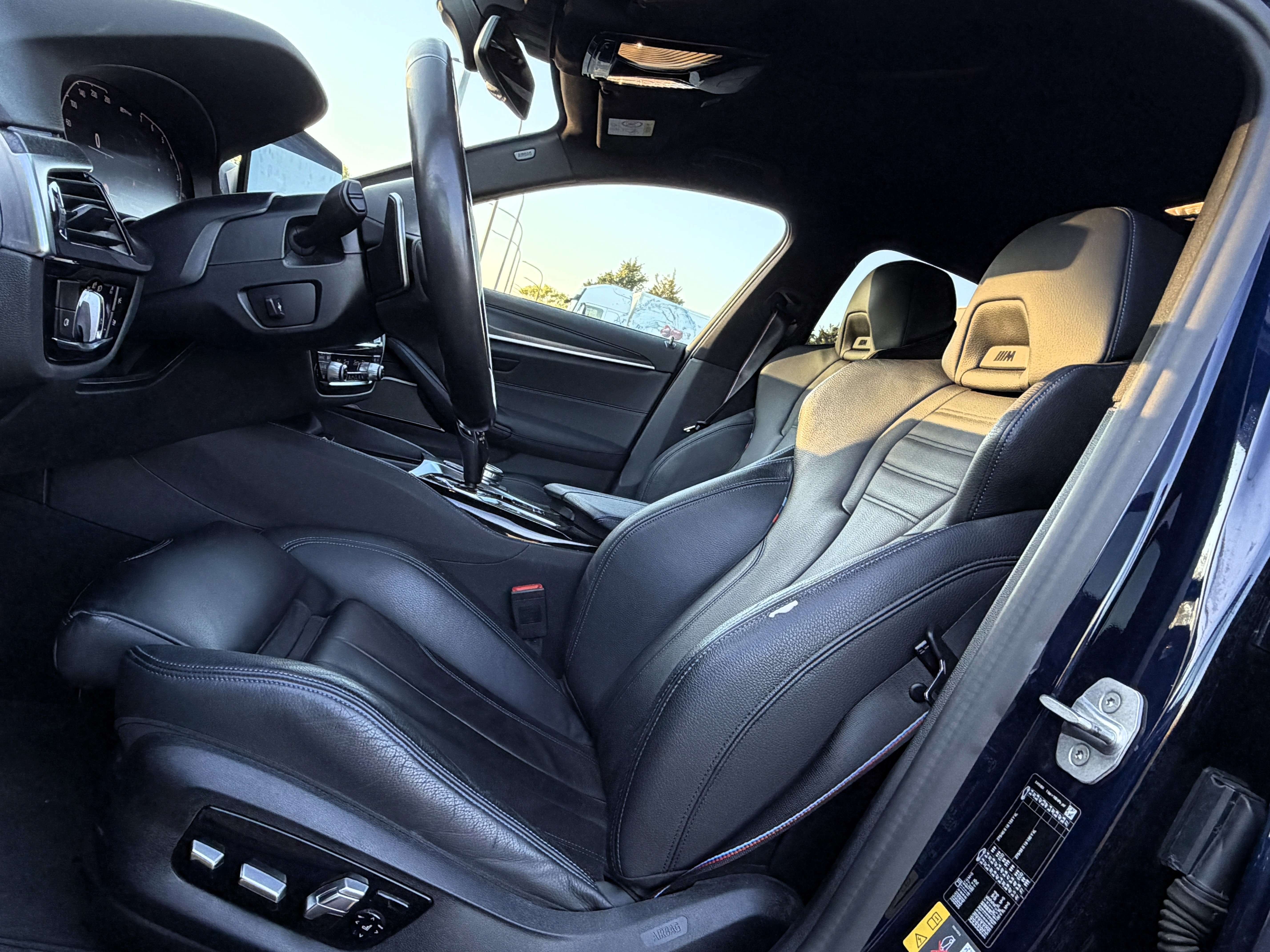 BMW 530 eAS PHEV M SPort Edition CAMERA360/H&K/HEAD-UP/KEYLESS/FULL LED/Sièges M SPORT"