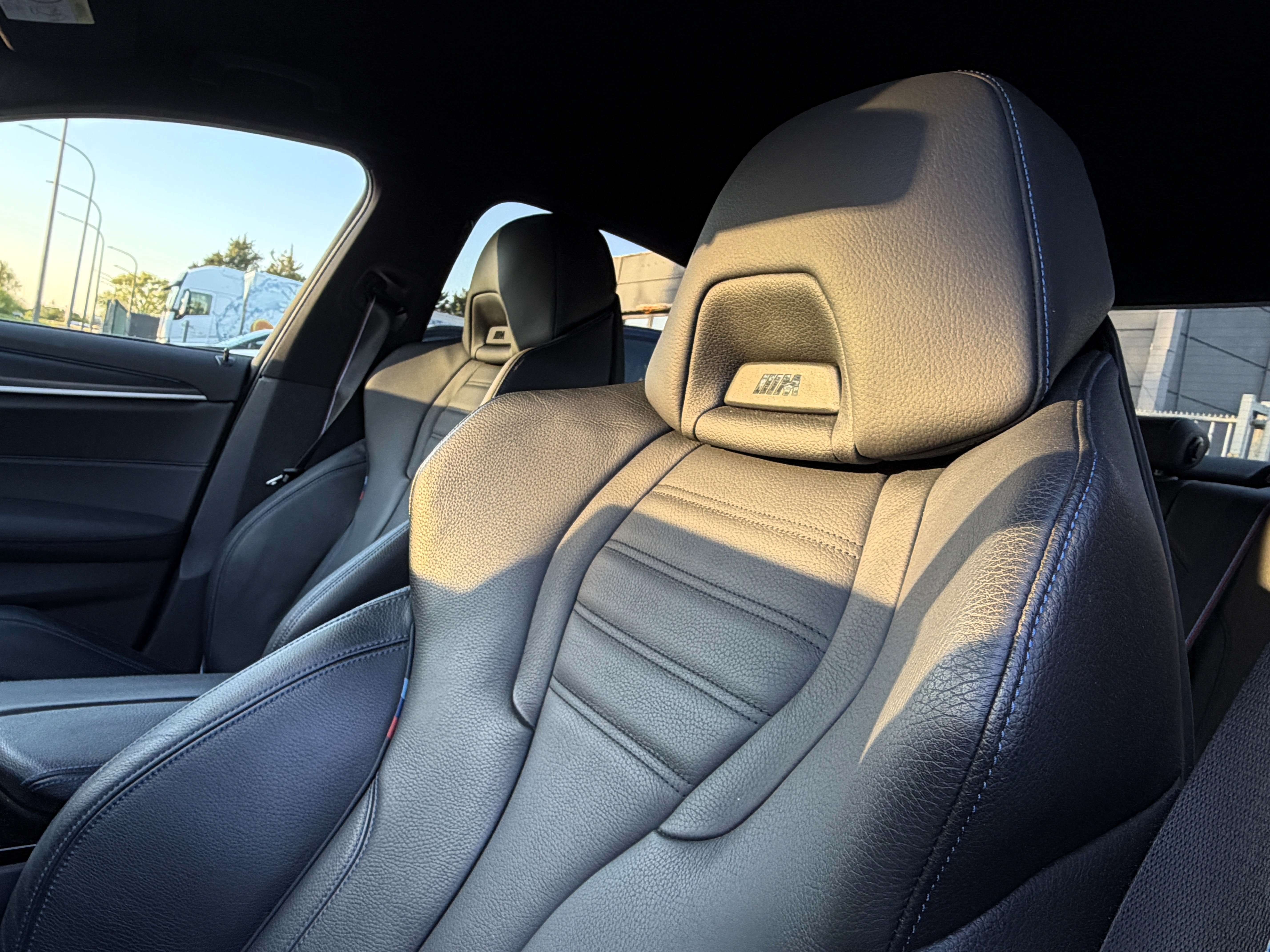 BMW 530 eAS PHEV M SPort Edition CAMERA360/H&K/HEAD-UP/KEYLESS/FULL LED/Sièges M SPORT"