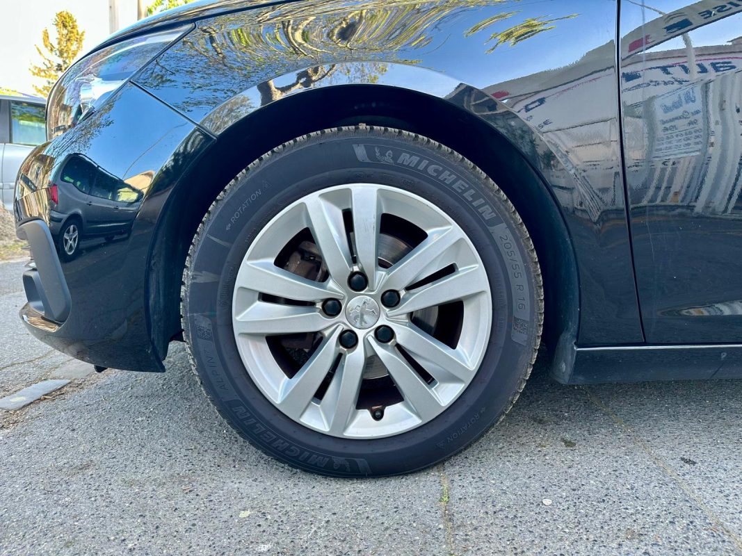 Peugeot 308 1.5 BlueHDi 130 Active EAT8 *1ère MAIN*