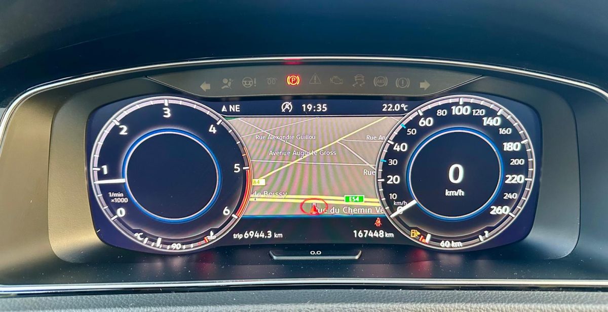 Volkswagen Golf VII 1.6 TDI 115 CARAT