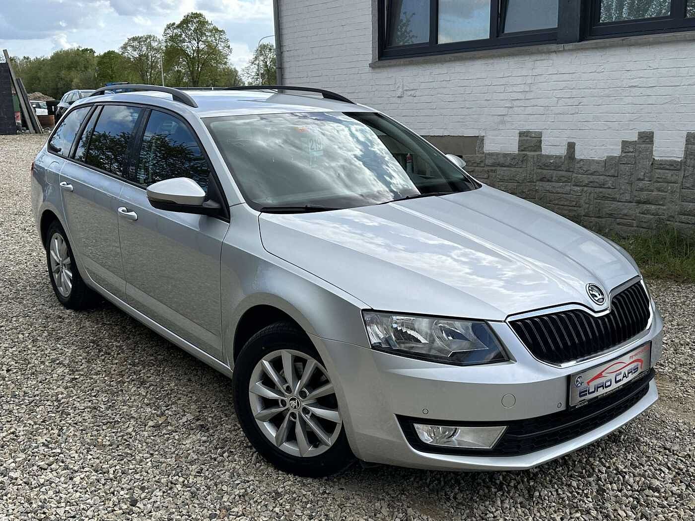 SKODA Octavia SW 1.0 TSI Ambition CRUISE/SENSOR/GPS/FRONT ASSIST/BT/TEL/
