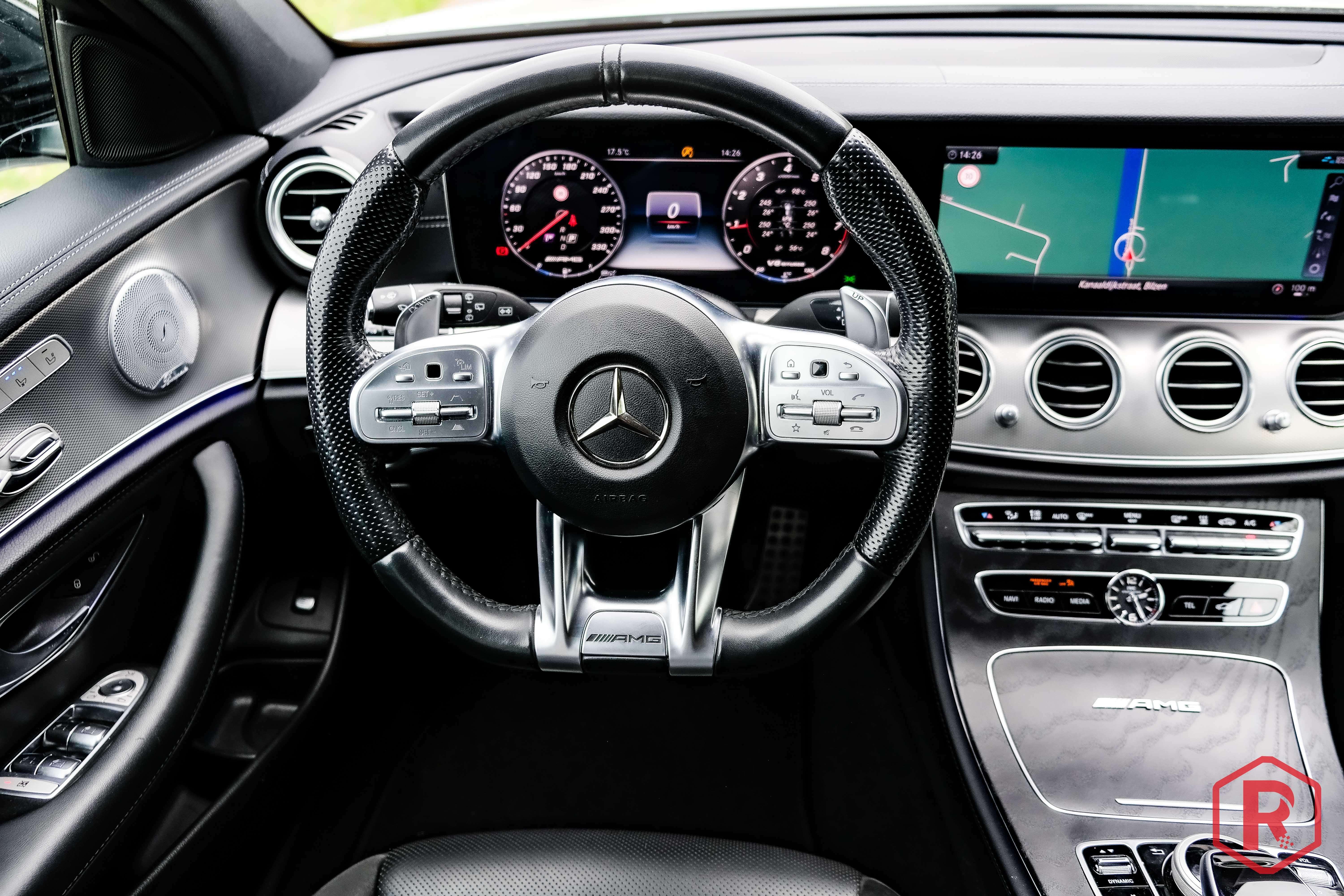 Mercedes-Benz E 63 AMG 4-Matic Opendak Burmester Performance