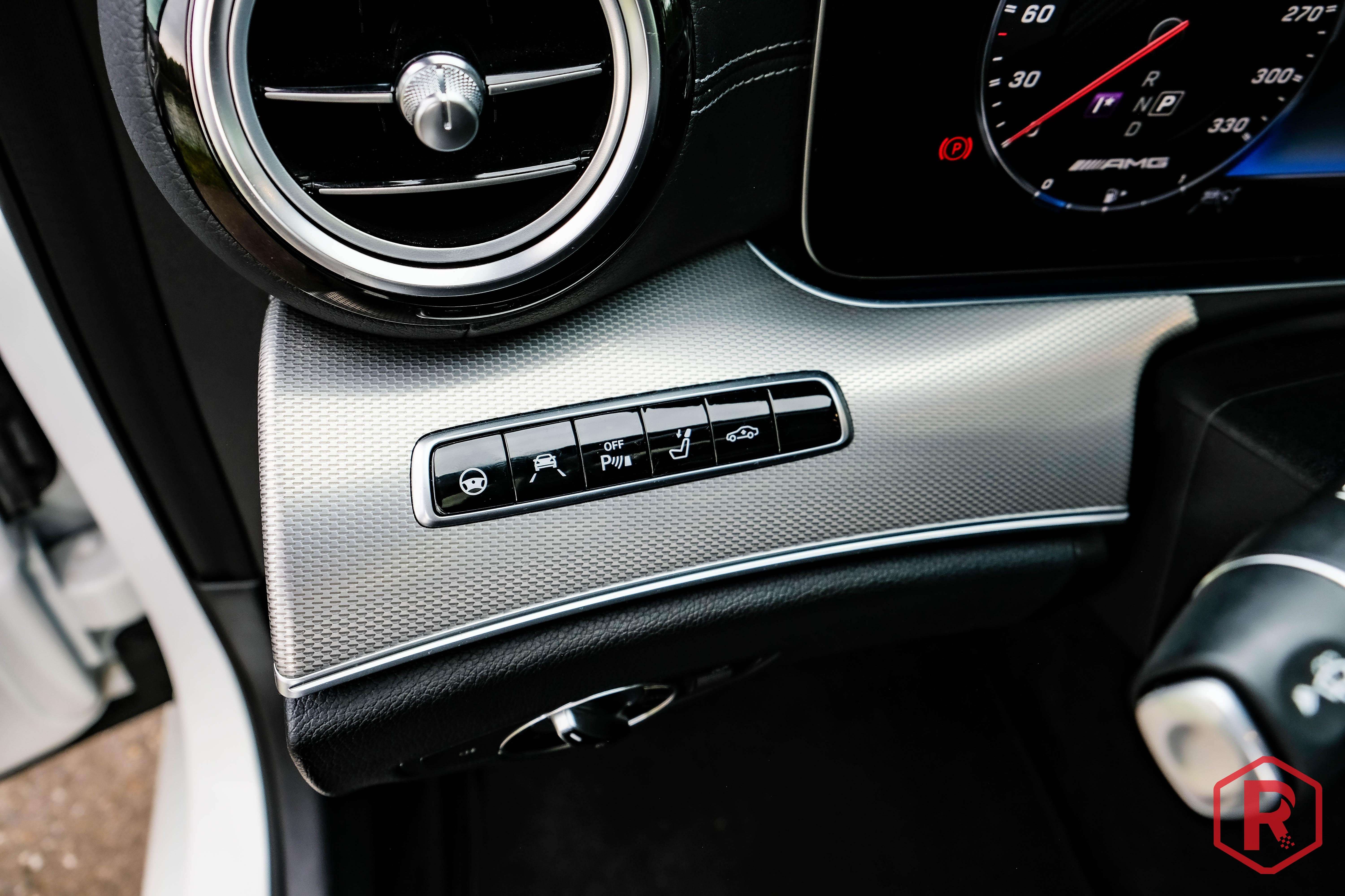 Mercedes-Benz E 63 AMG 4-Matic Opendak Burmester Performance