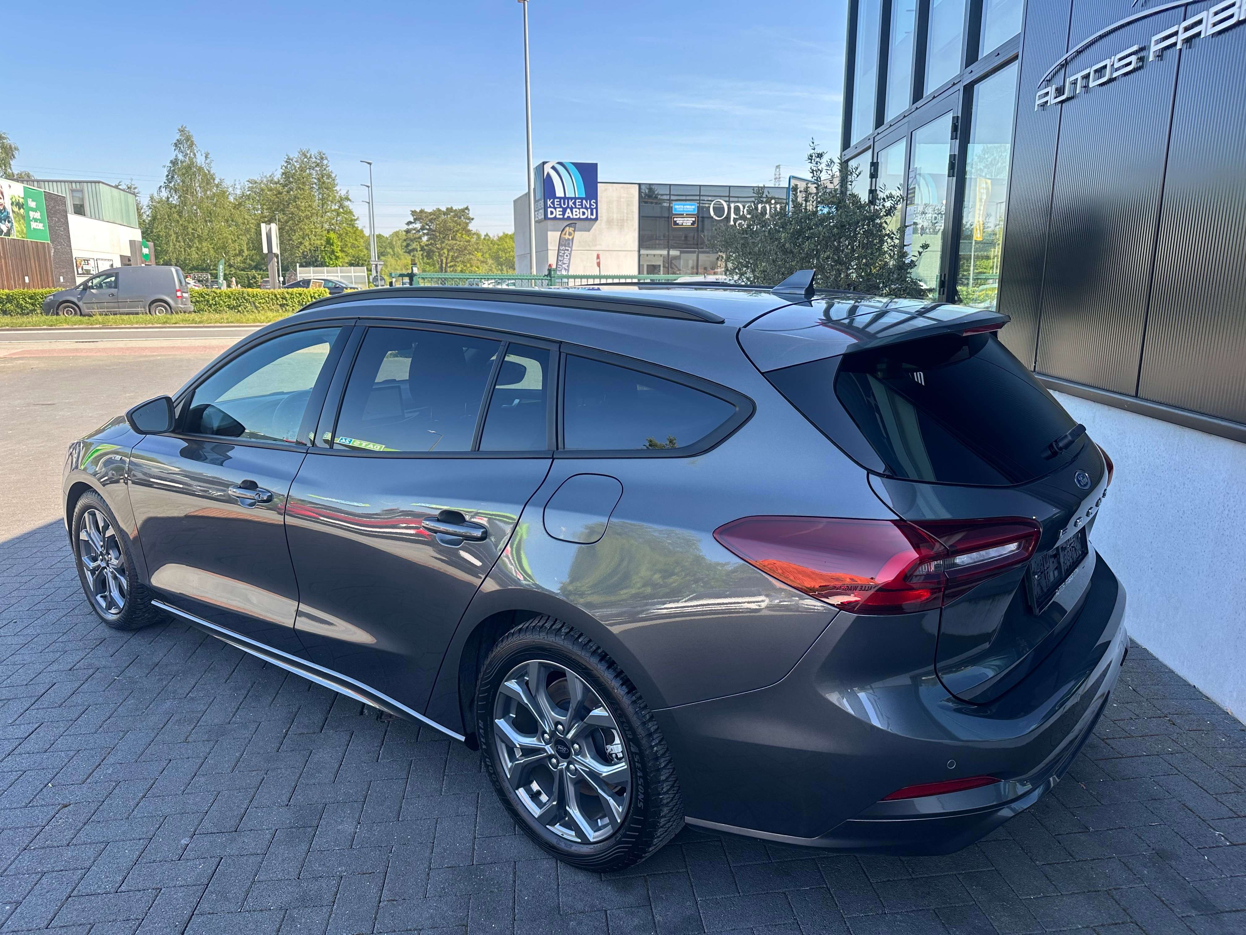 Ford Focus 1.0 EcoBoost MHEV ST-Line Design Black Pack