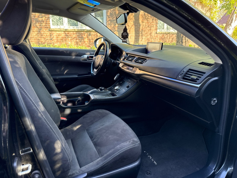 Lexus CT 200H PACK BUSINESS MY19 * 2019 * 120.000KM * CAMERA * GPS