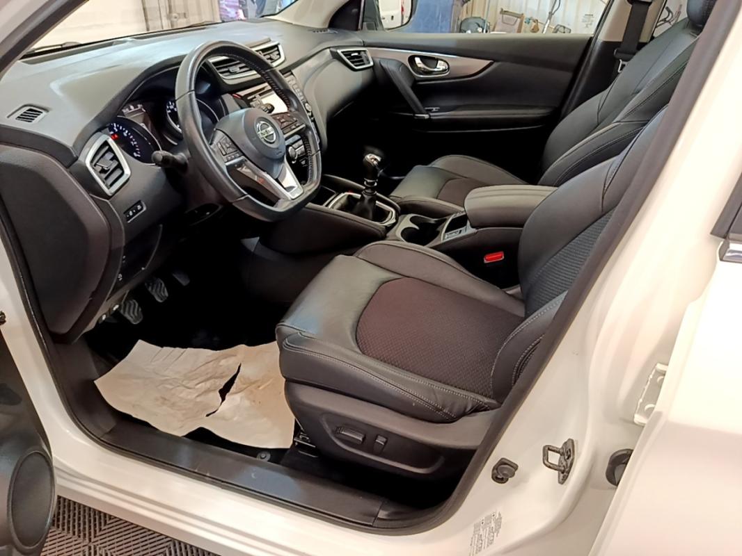 Nissan Qashqai II 1.3 DIG-T 140 Tekna