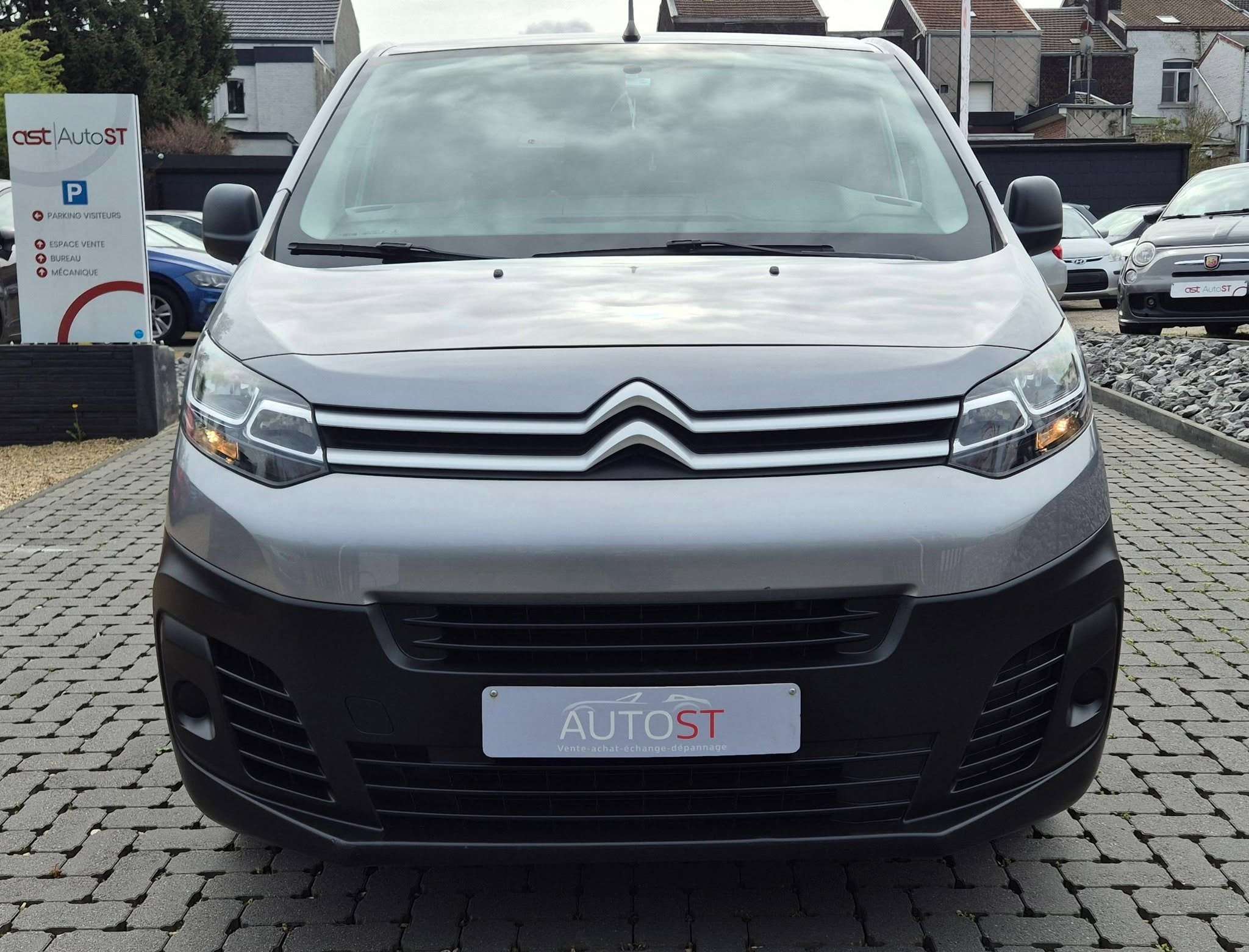 Citroen Jumpy XL 9places ( long chassis )
